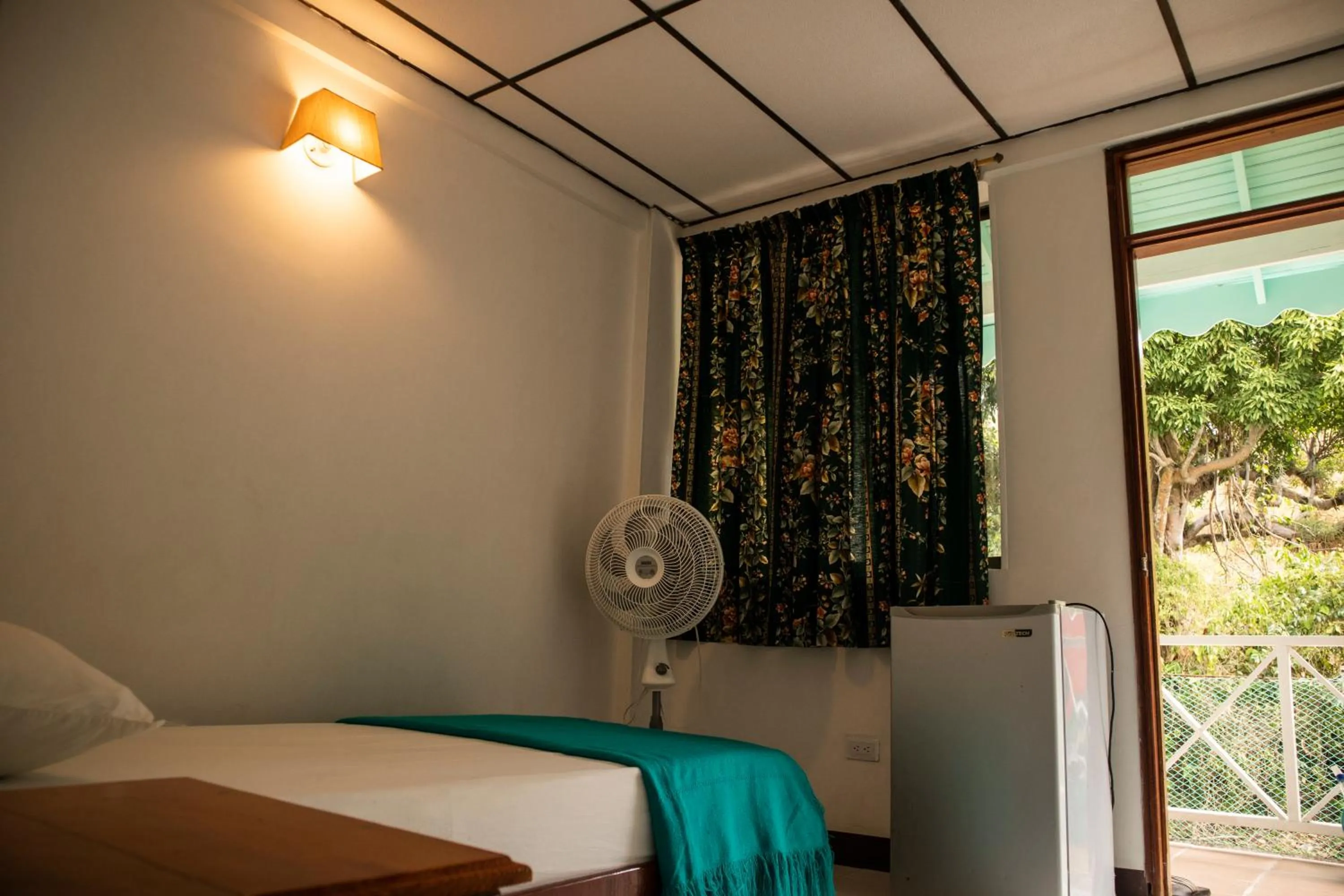 Bed in South West Bay Cabañas