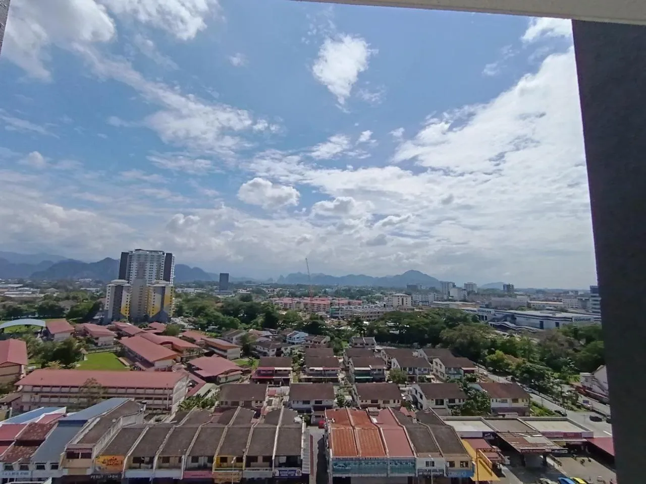 Natural landscape in The Horizon Ipoh Dual L13 by Grab A Stay