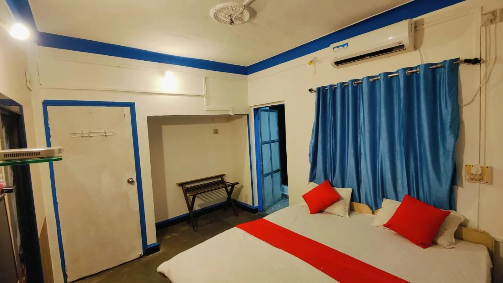 Bed in Muktai Nest