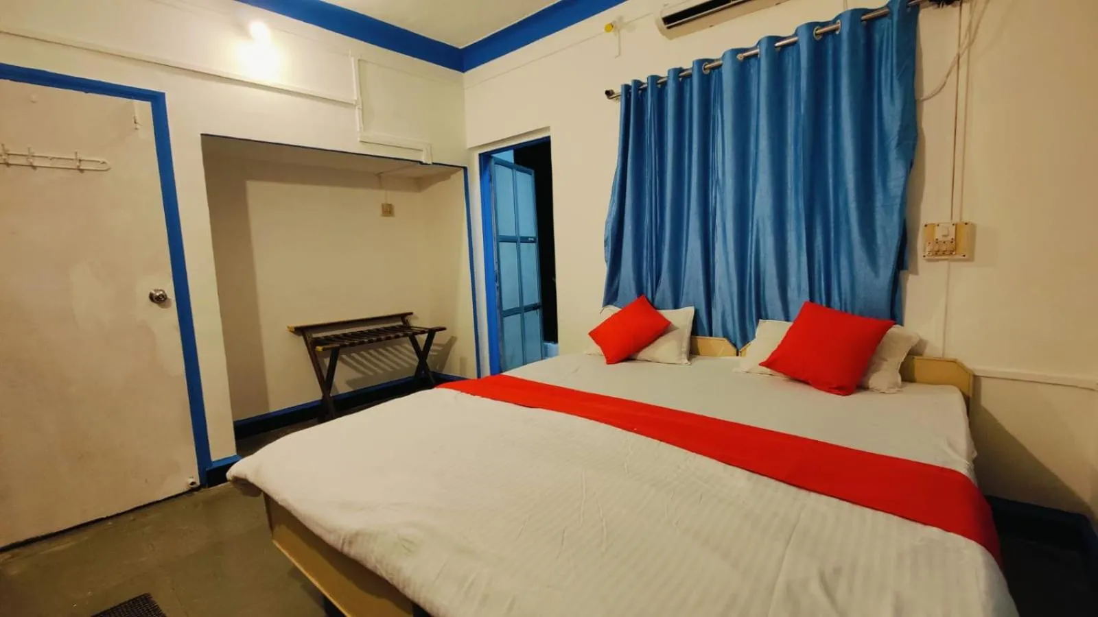 Bed in Muktai Nest