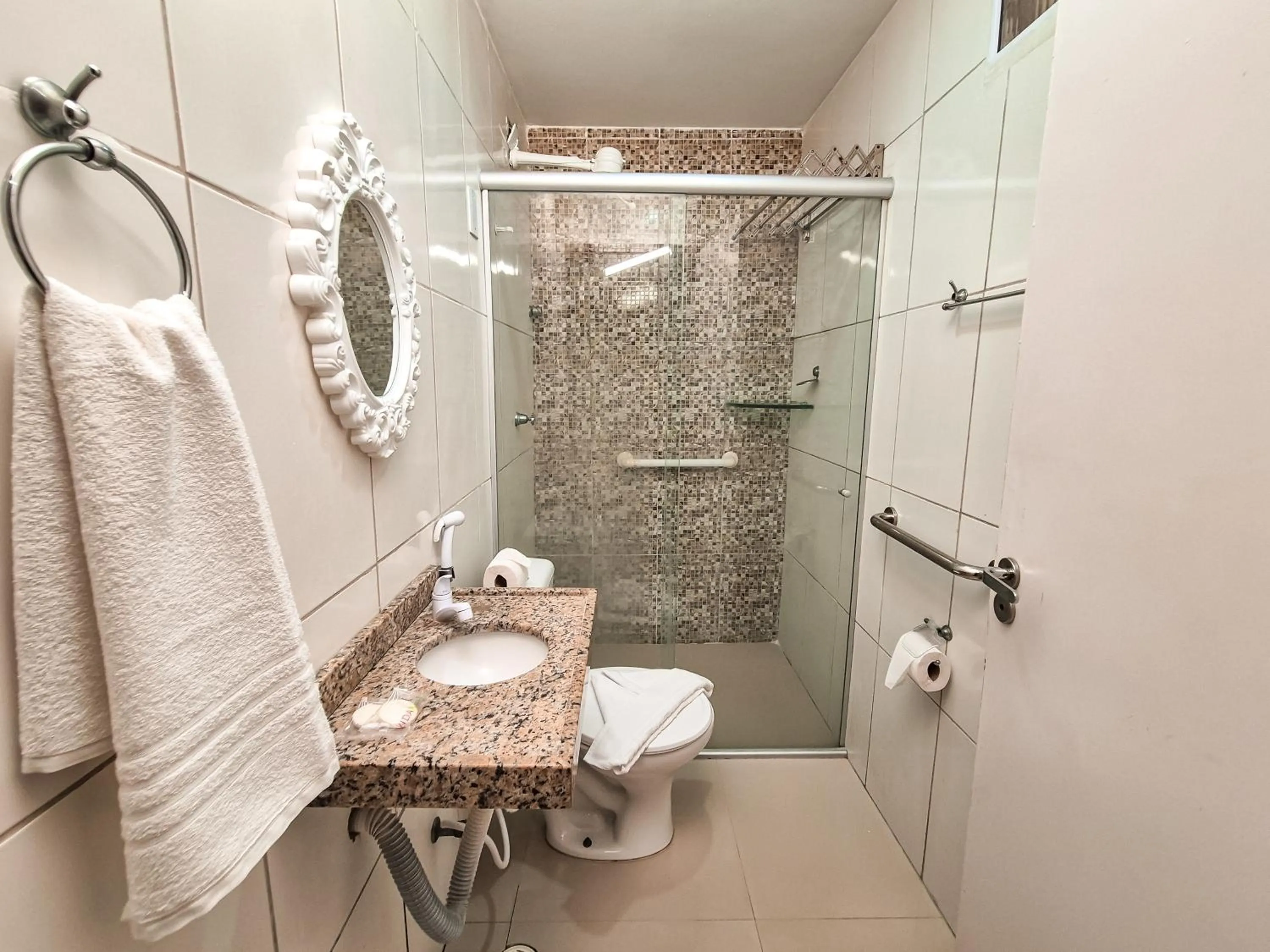 Shower in Pousada Cheiro do Mar