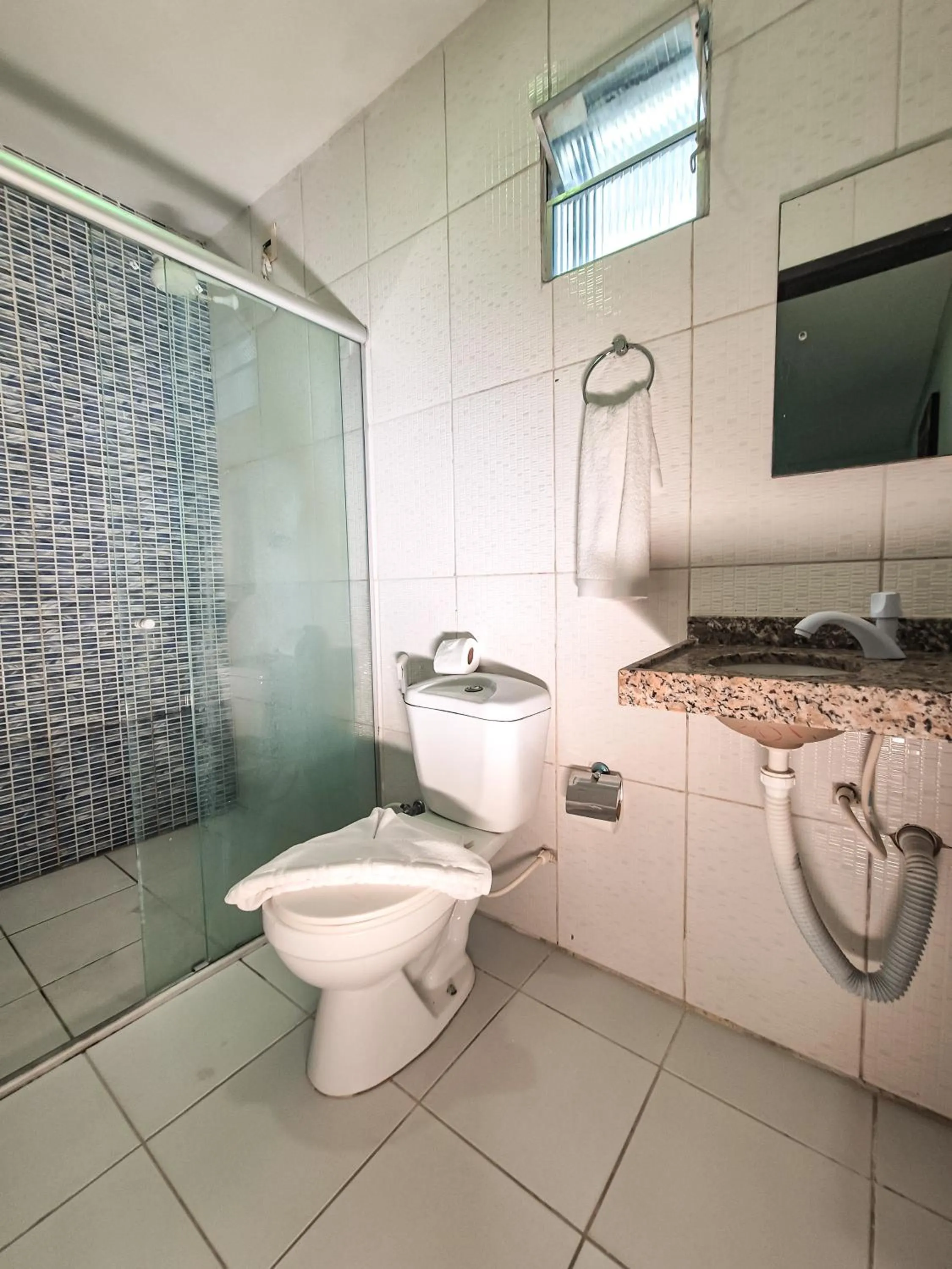 Shower in Pousada Cheiro do Mar