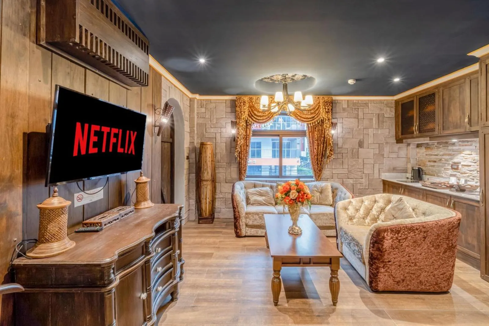 Apartment in The Castle Pratumnak Hill Pattaya 6 Bedroom