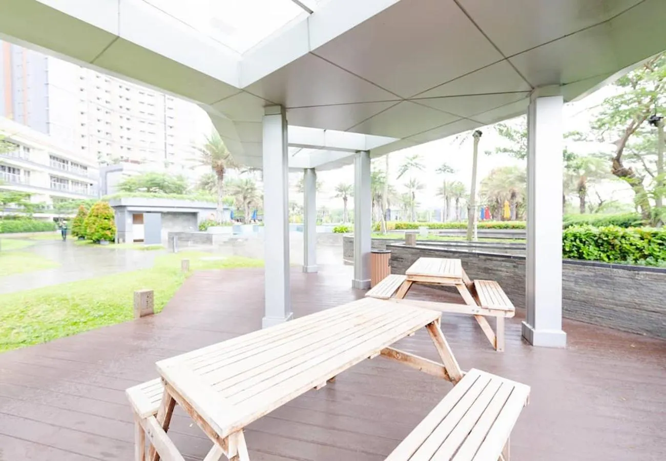 Seating area in Comfort and Luxury Private Room at Goldcoast PIK