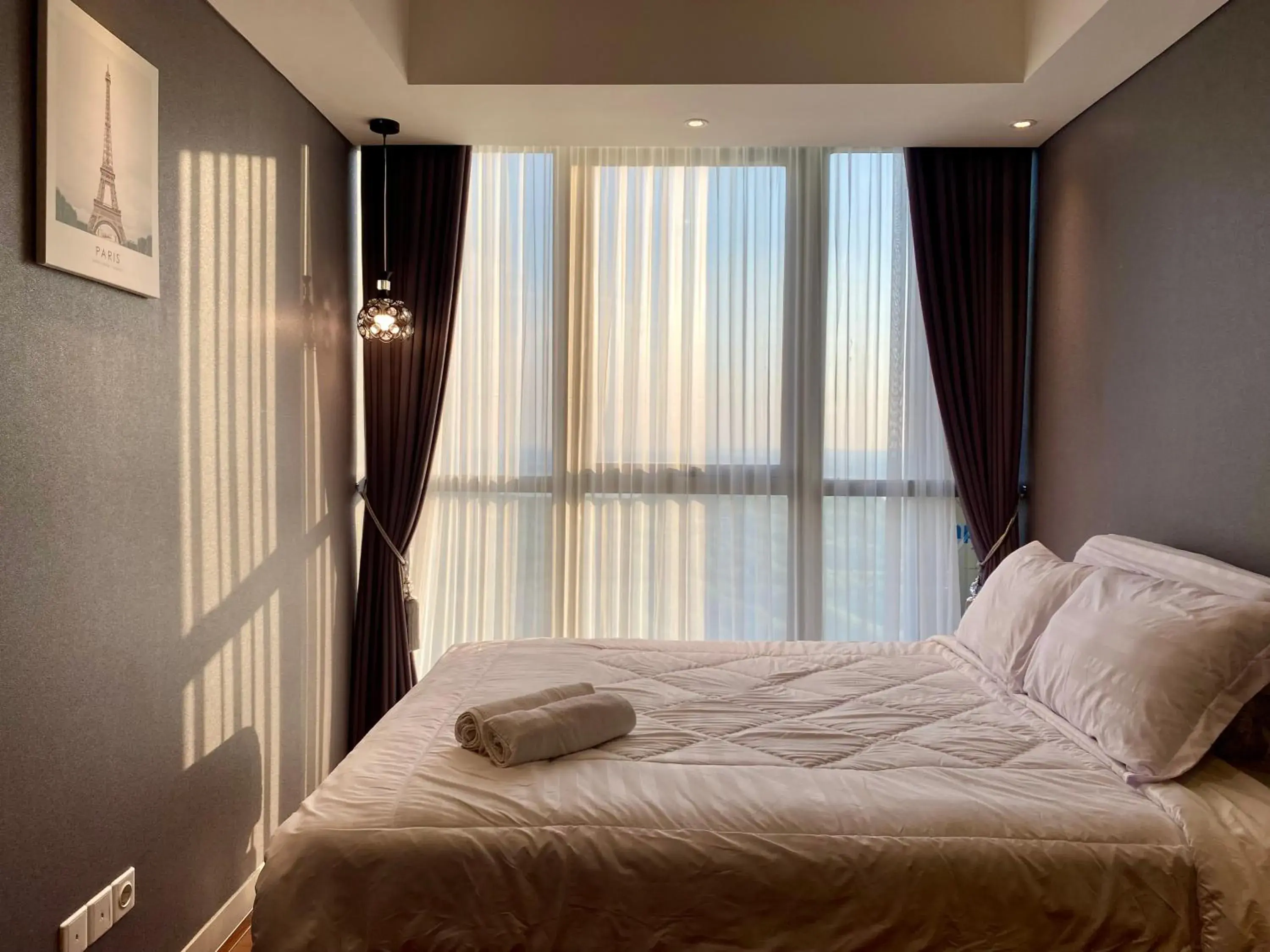 Two-Bedroom Apartment with Water View in Comfort and Luxury Private Room at Goldcoast PIK Two-Bedroom Apartment with Water View in Comfort and Luxury Private Room at Goldcoast PIK