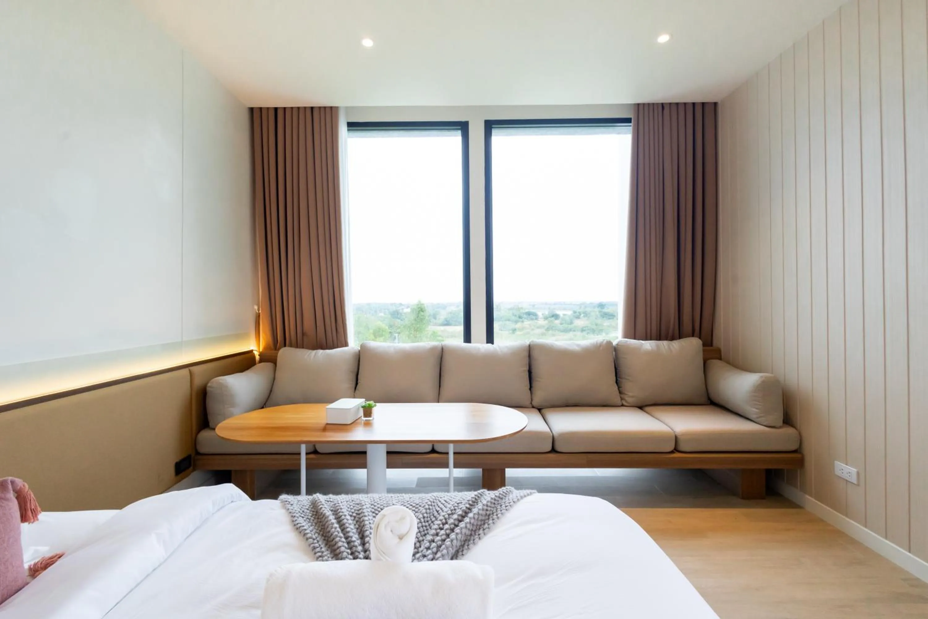 Seating area, Bed in GOOD Nakhonsawan Hotel