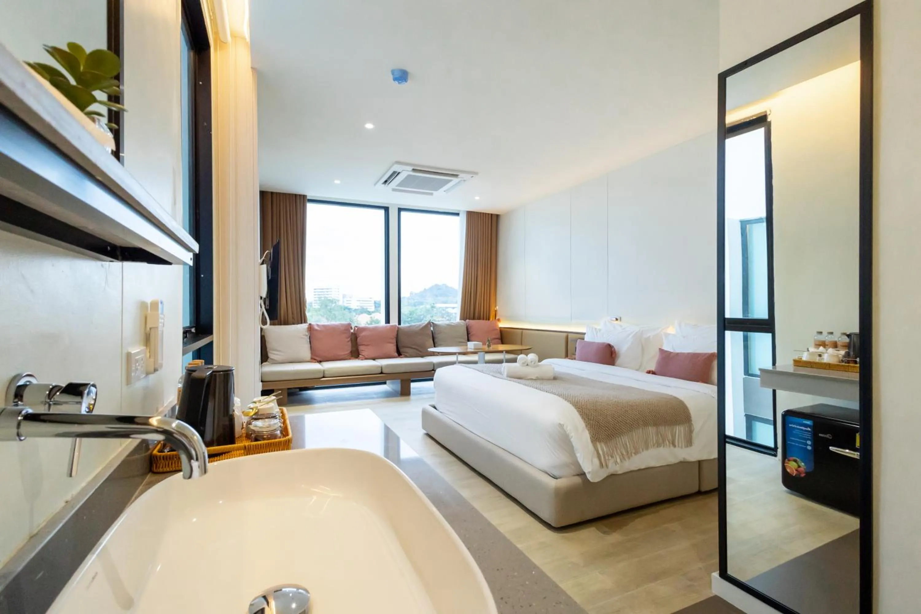 Photo of the whole room, Bed in GOOD Nakhonsawan Hotel