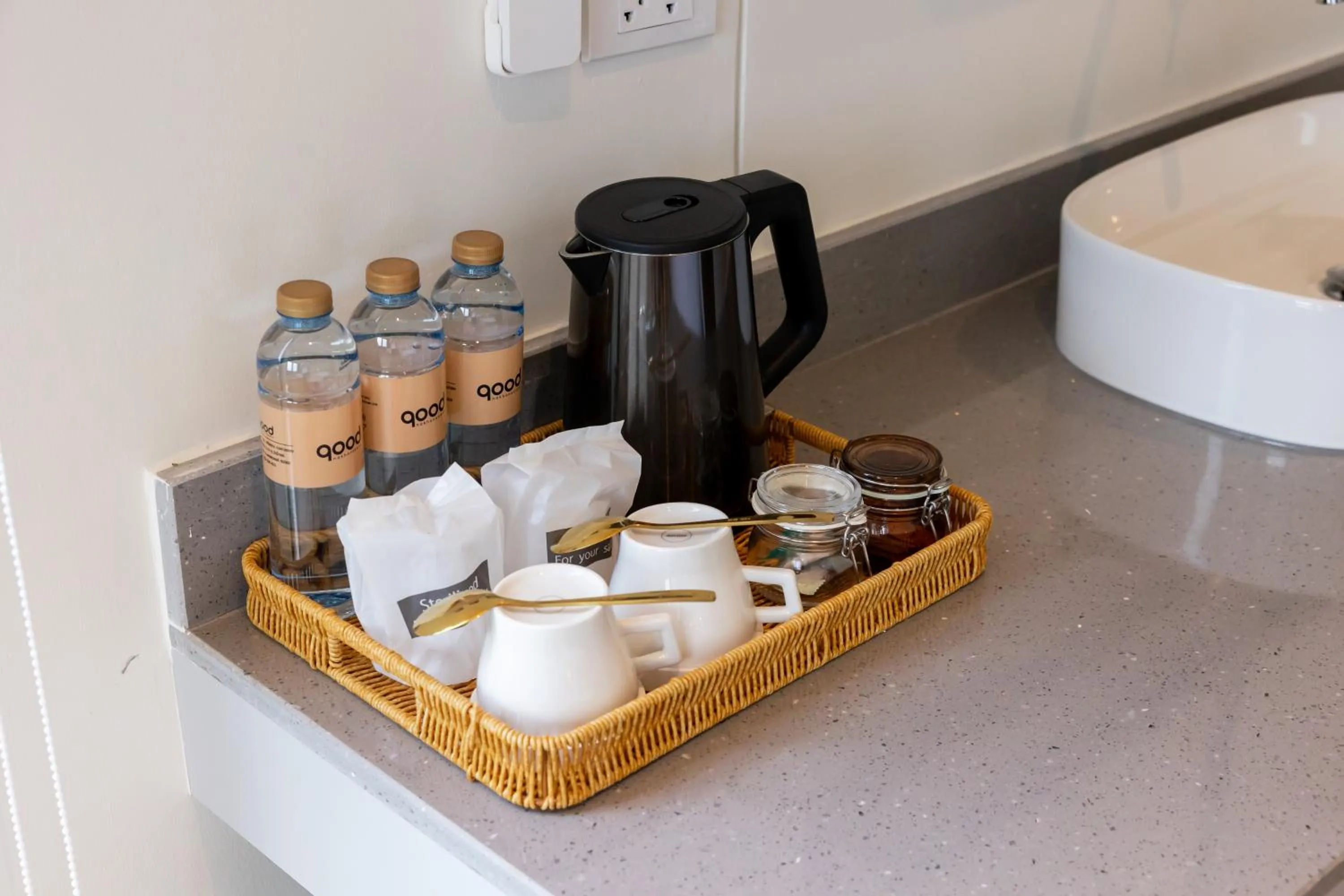 Coffee/tea facilities in GOOD Nakhonsawan Hotel