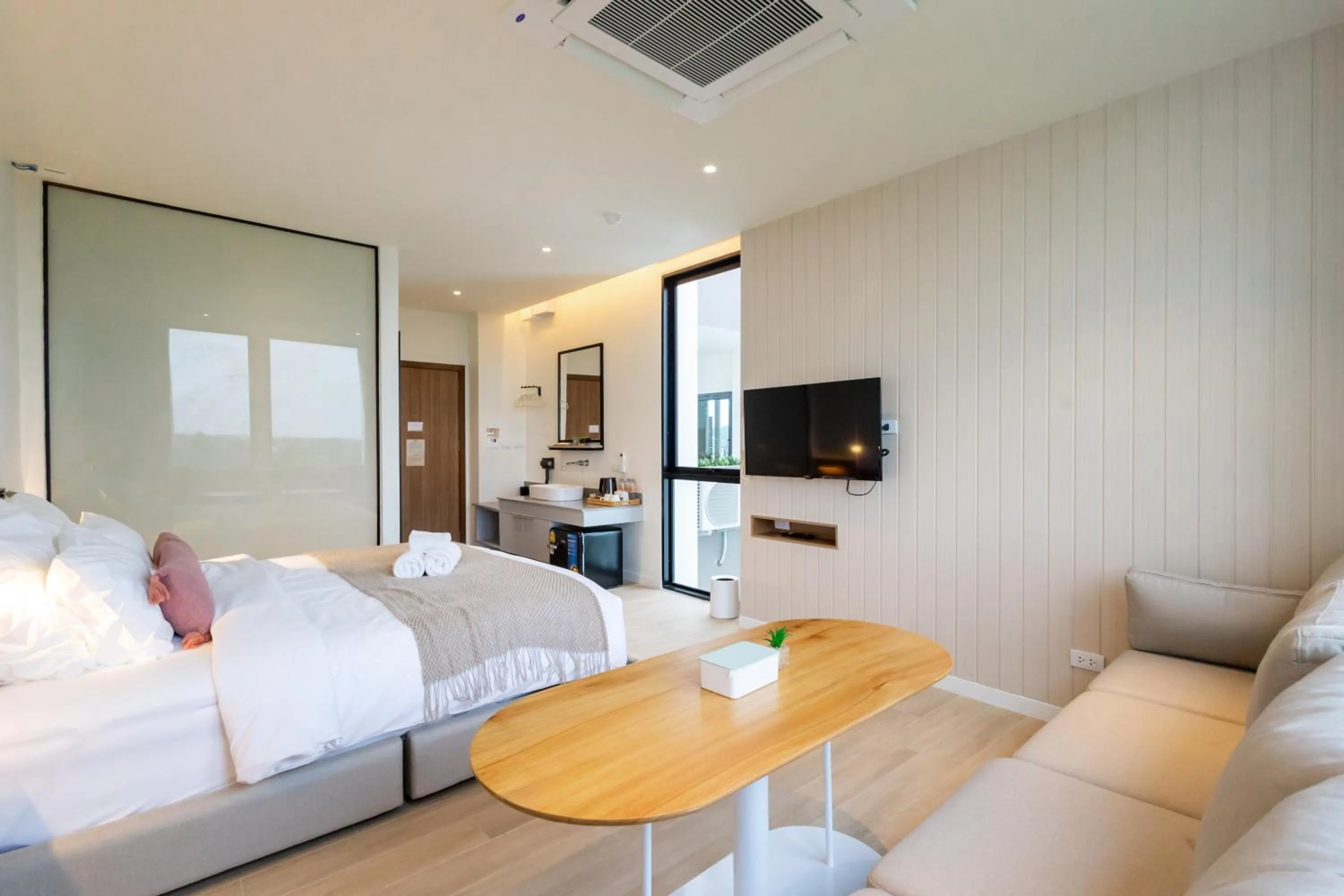 Bed in GOOD Nakhonsawan Hotel