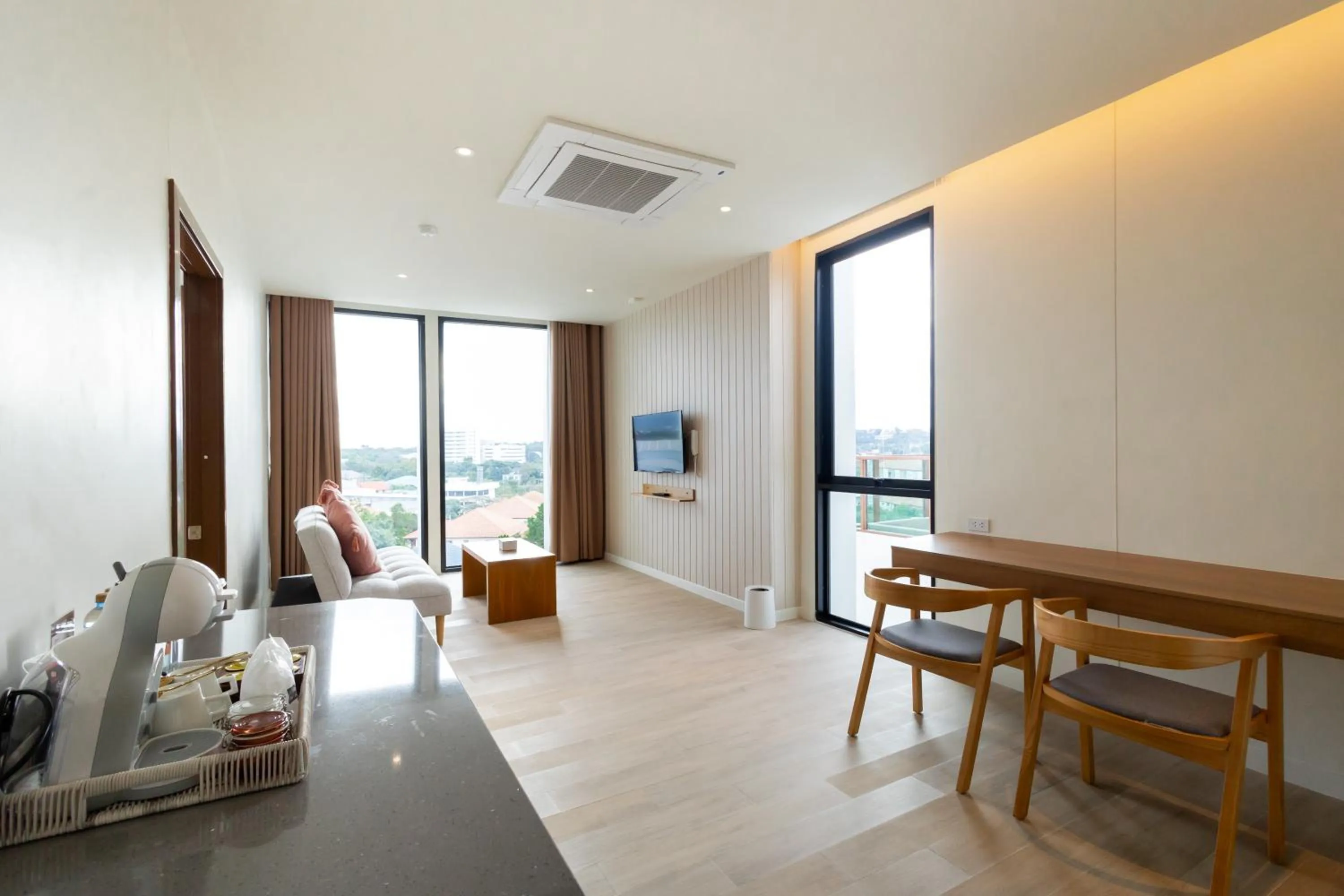 TV and multimedia in GOOD Nakhonsawan Hotel