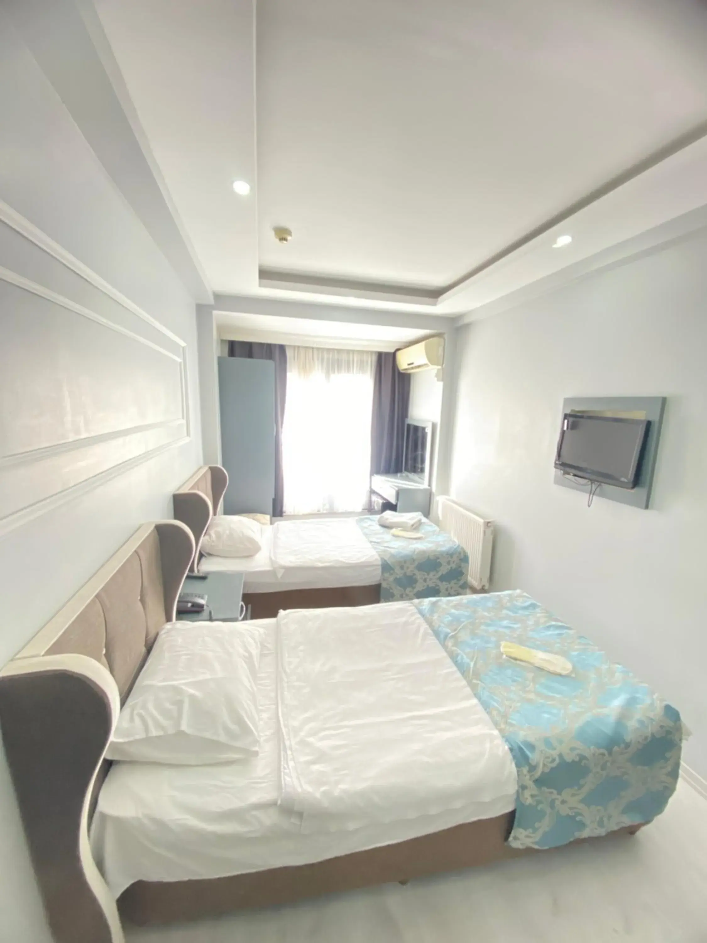 Photo of the whole room, Bed in Abam Hotel Photo of the whole room, Bed in Abam Hotel