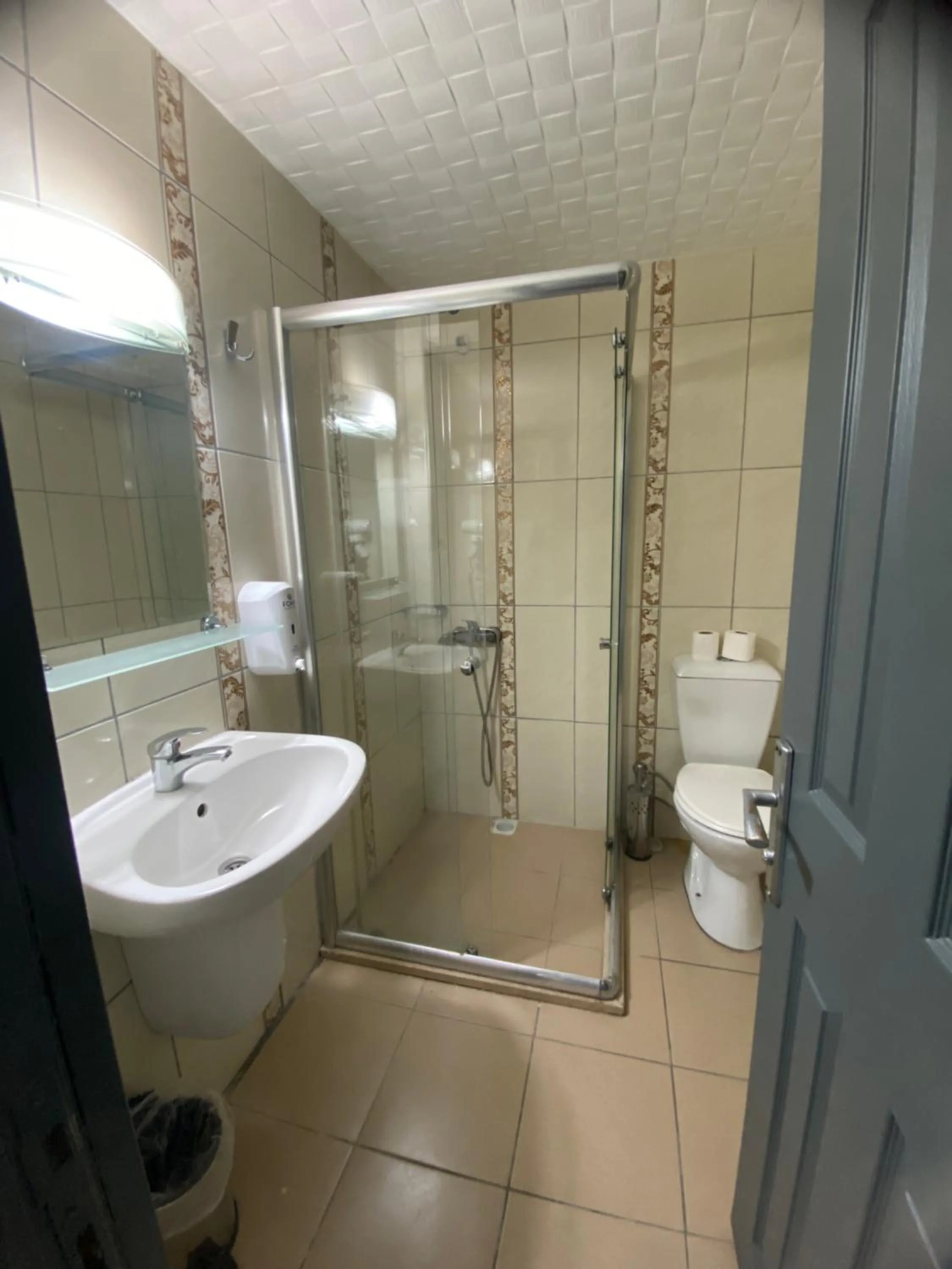 Bathroom in Abam Hotel