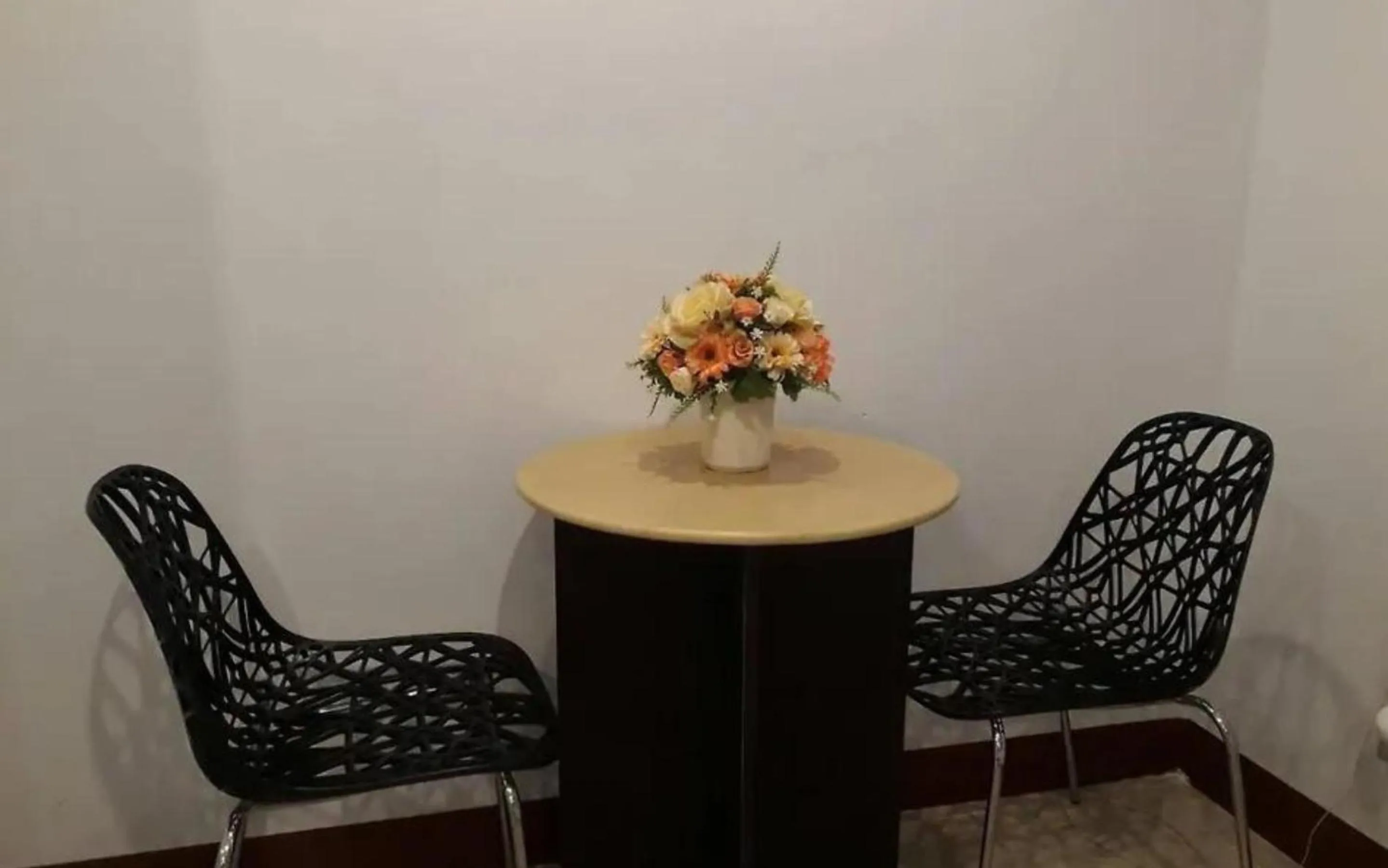 Seating area in B9 Airport Resident