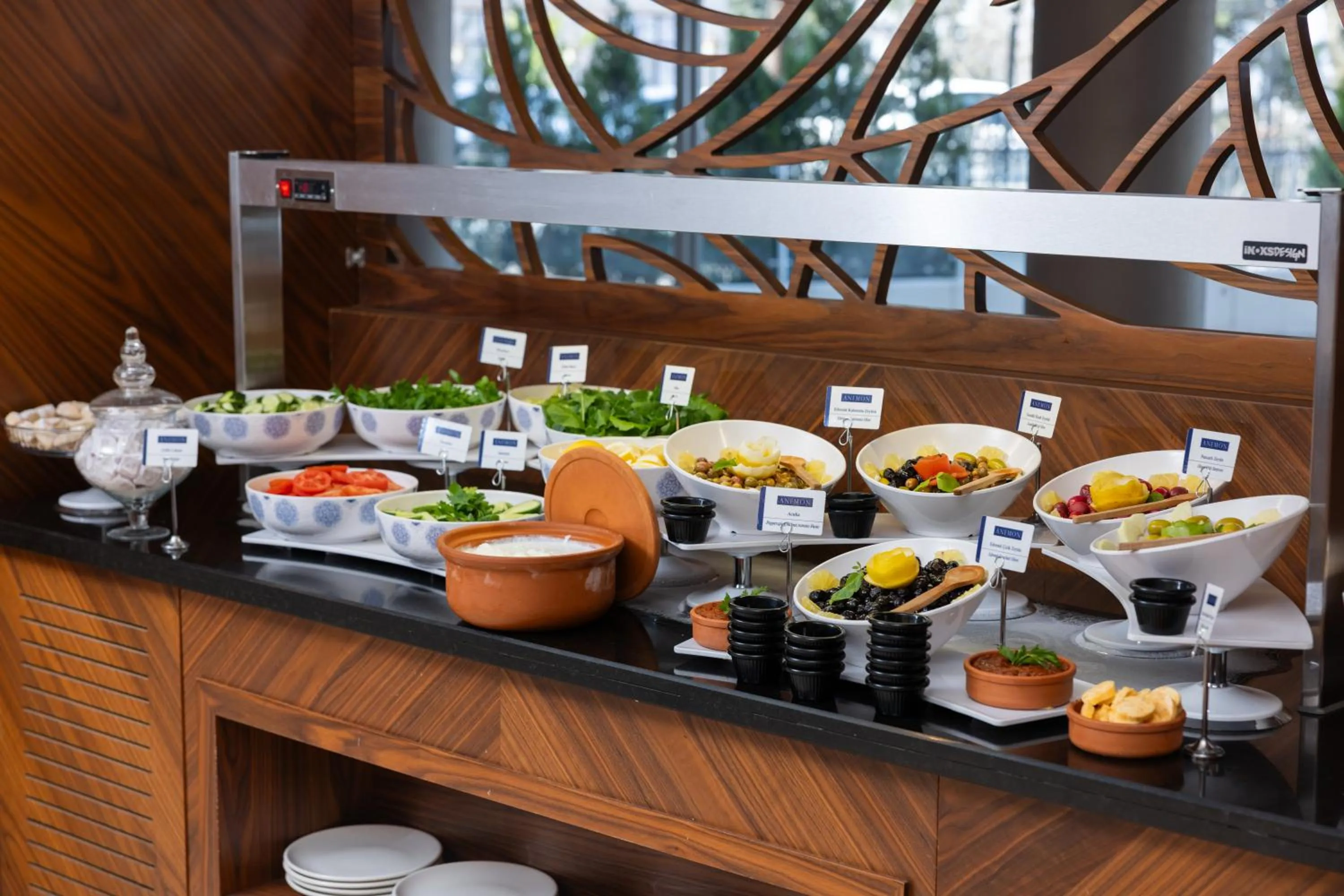 Buffet breakfast in Anemon Bursa Otel