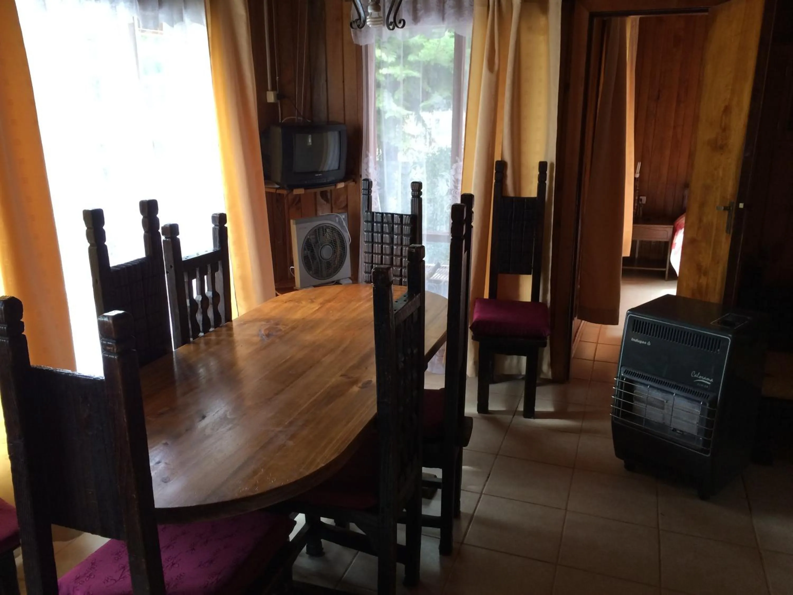 group of guests in Cabañas Los Castaños
