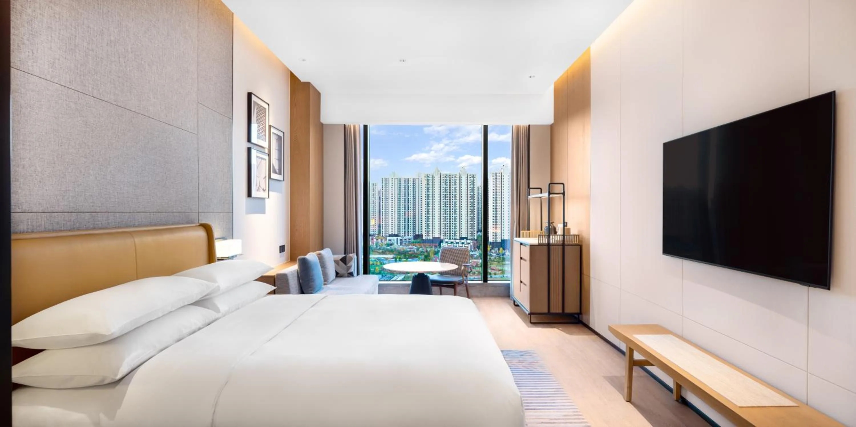 Bedroom, Bed in Sheraton Taiyuan