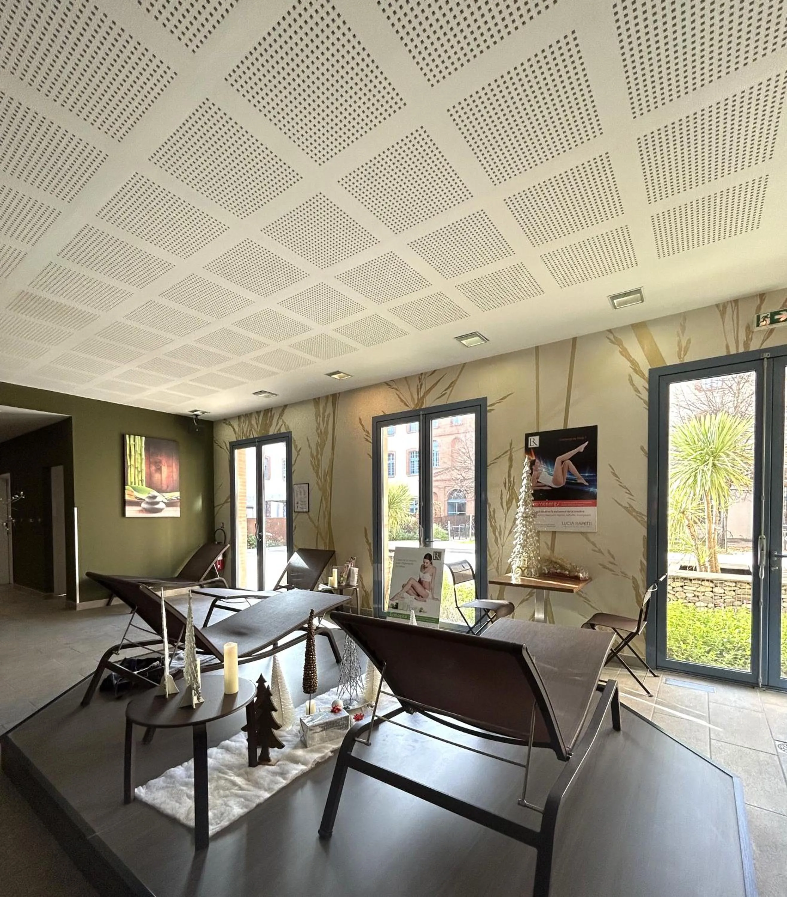 Spa and wellness centre/facilities in Dali Hôtel Montauban