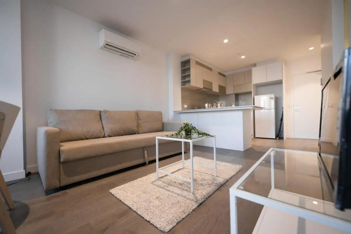 A Chic 2BR CBD Apartment Near Southern Cross