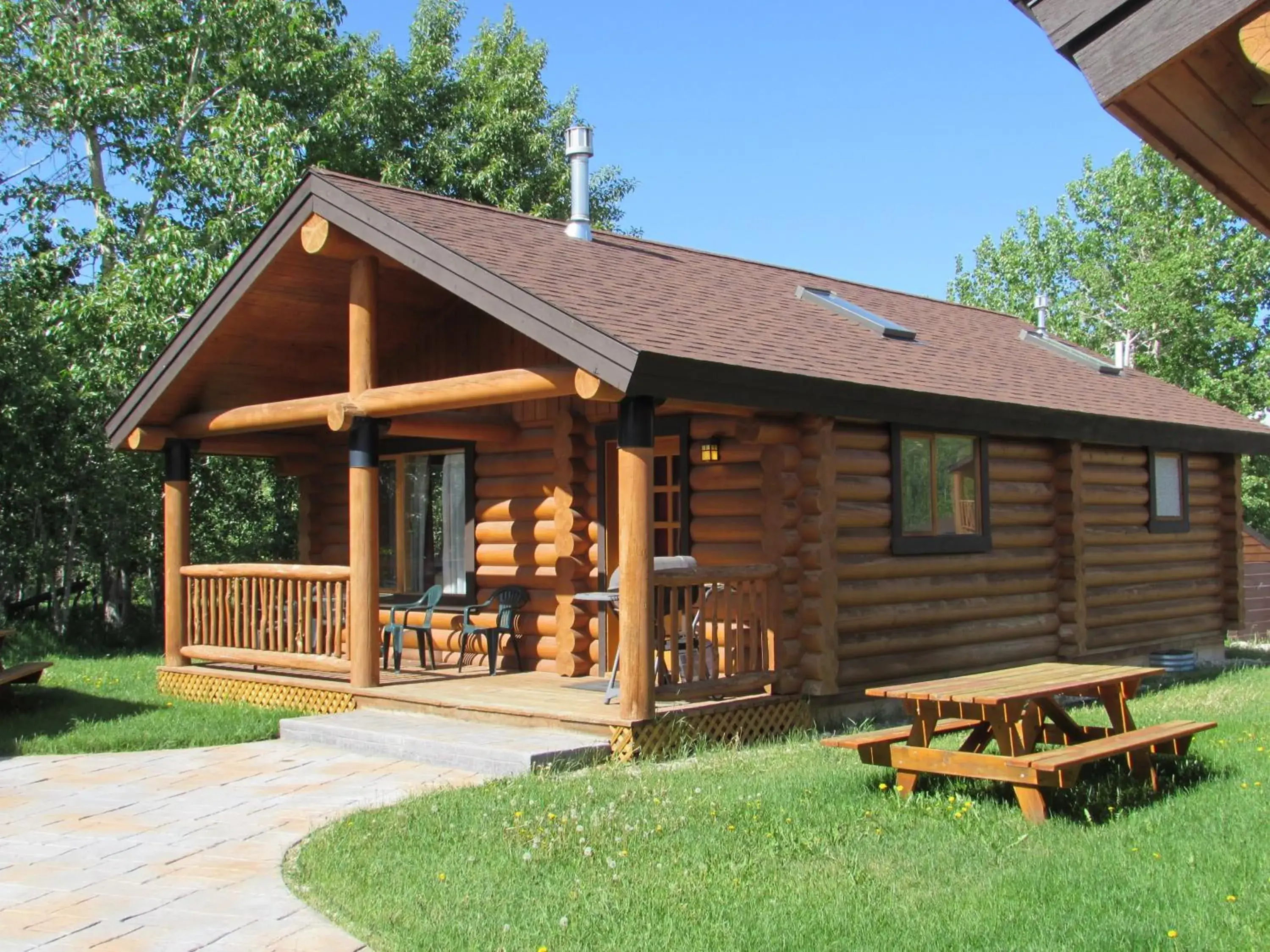 Facade/entrance in Beartooth Hideaway Inn & Cabins Facade/entrance in Beartooth Hideaway Inn & Cabins