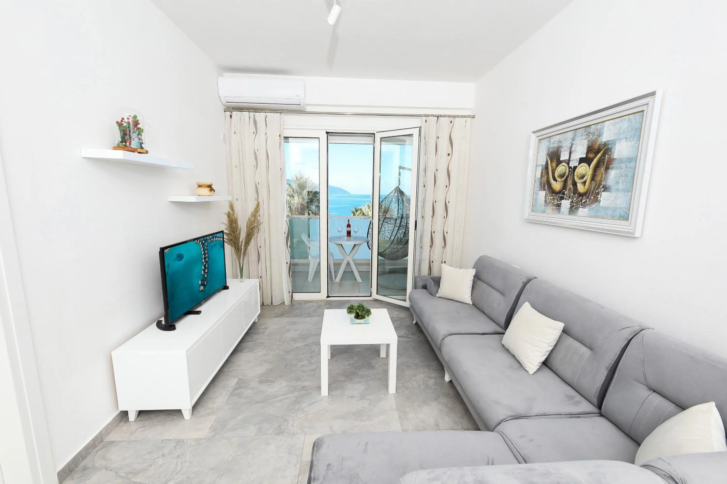 Apartment with Sea View in Jimi Apartments