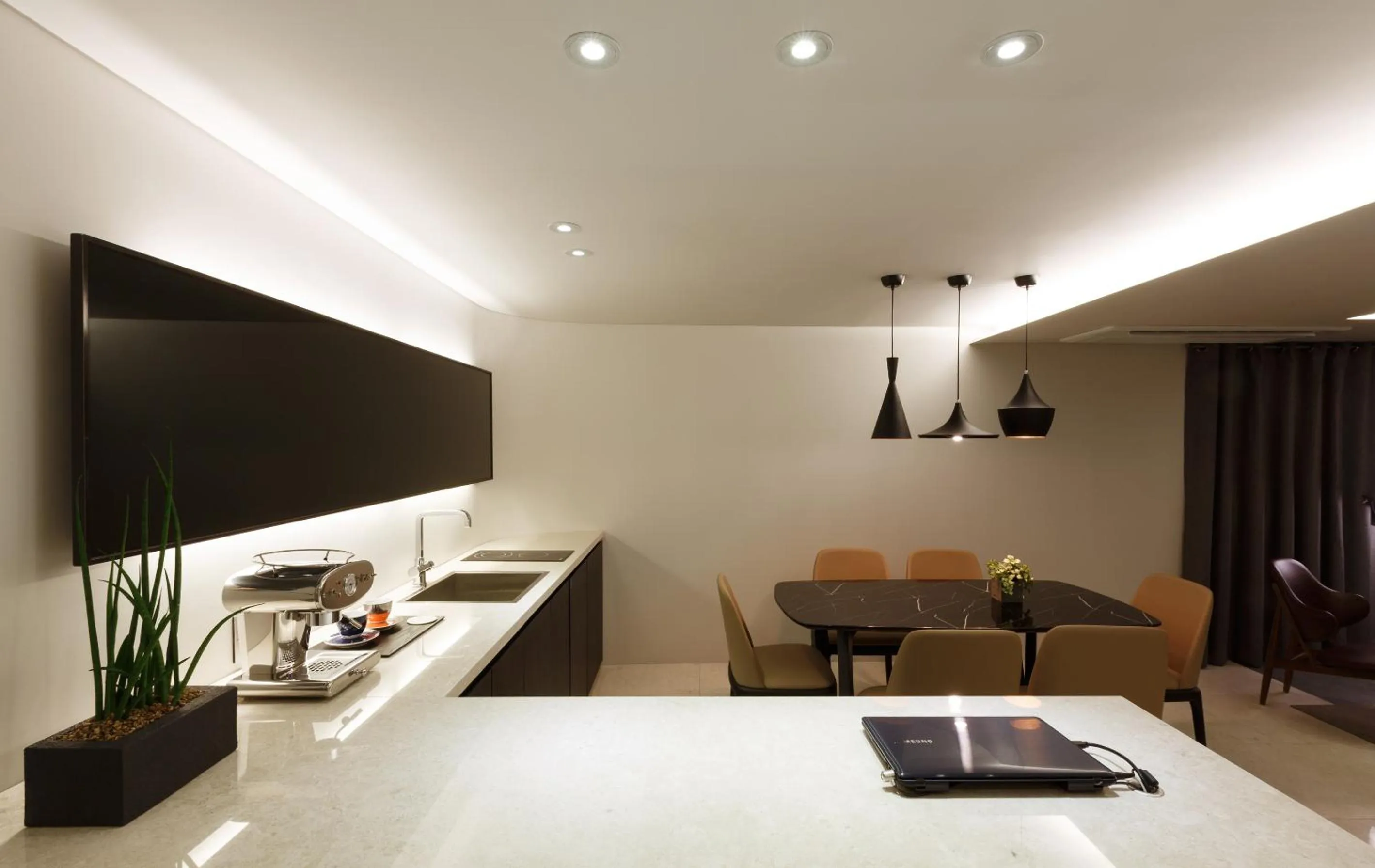 Kitchen or kitchenette in H Hotel