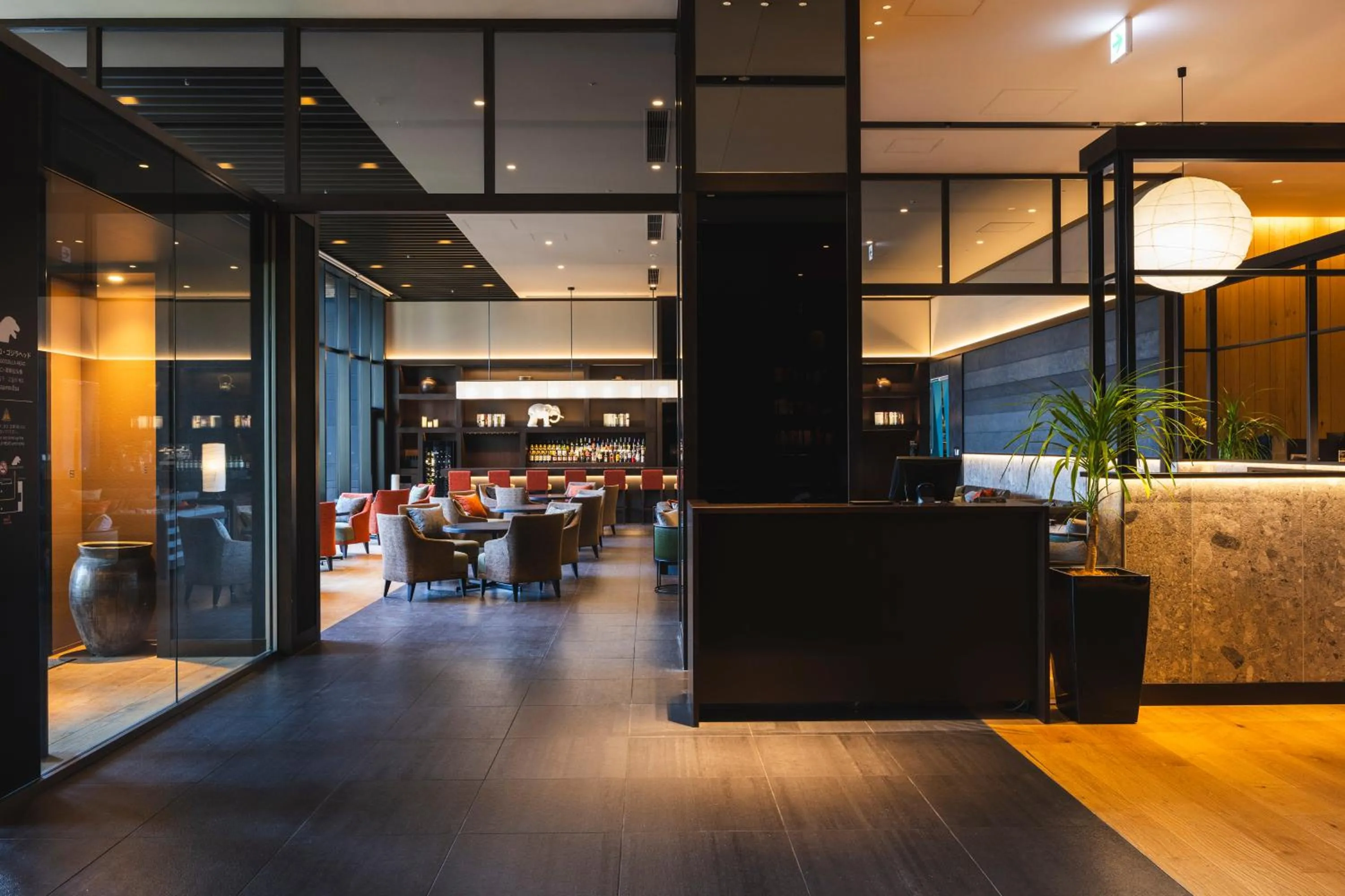 Lounge or bar in Hotel Gracery Shinjuku