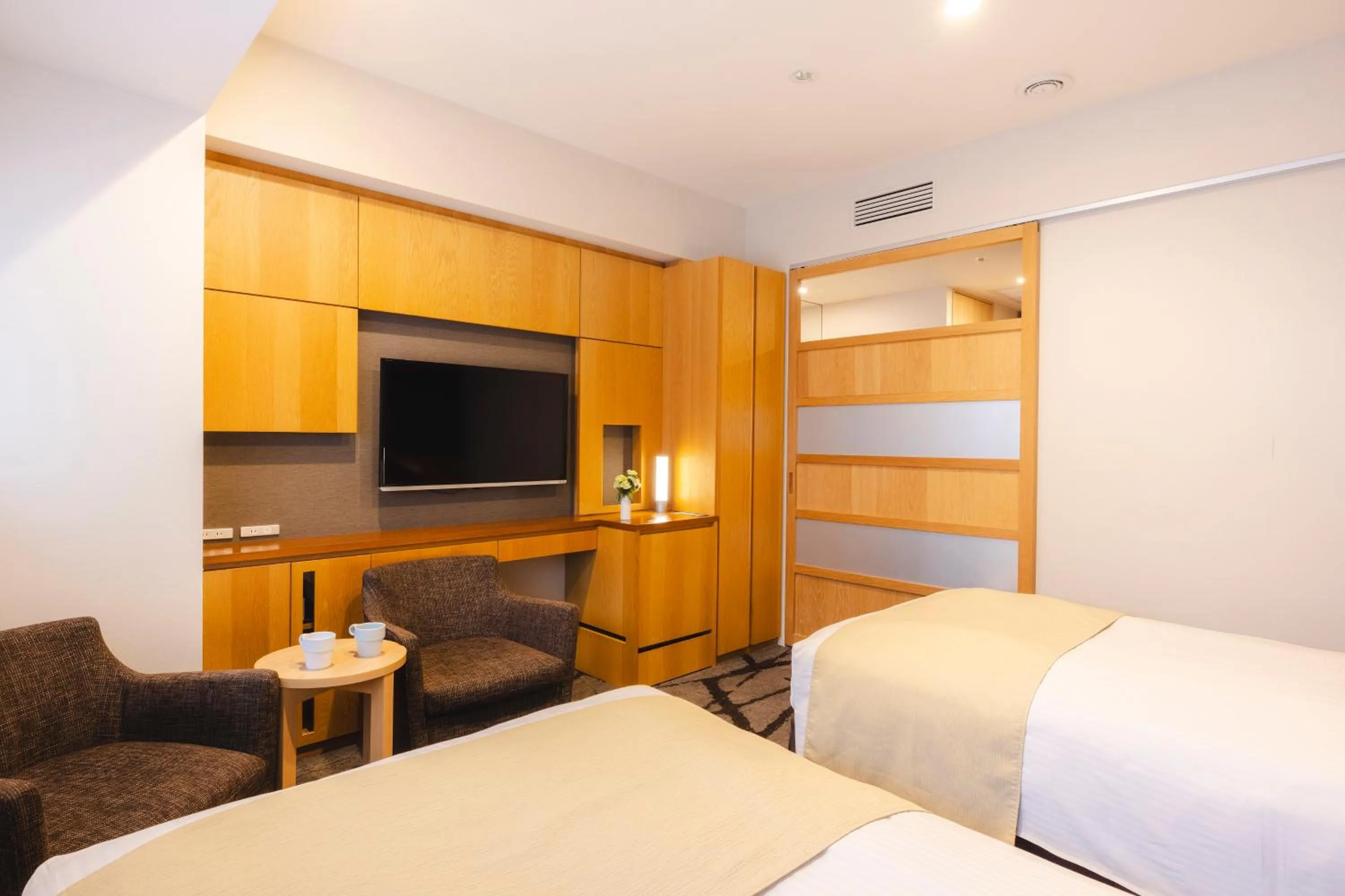 Photo of the whole room, Bed in Hotel Gracery Shinjuku