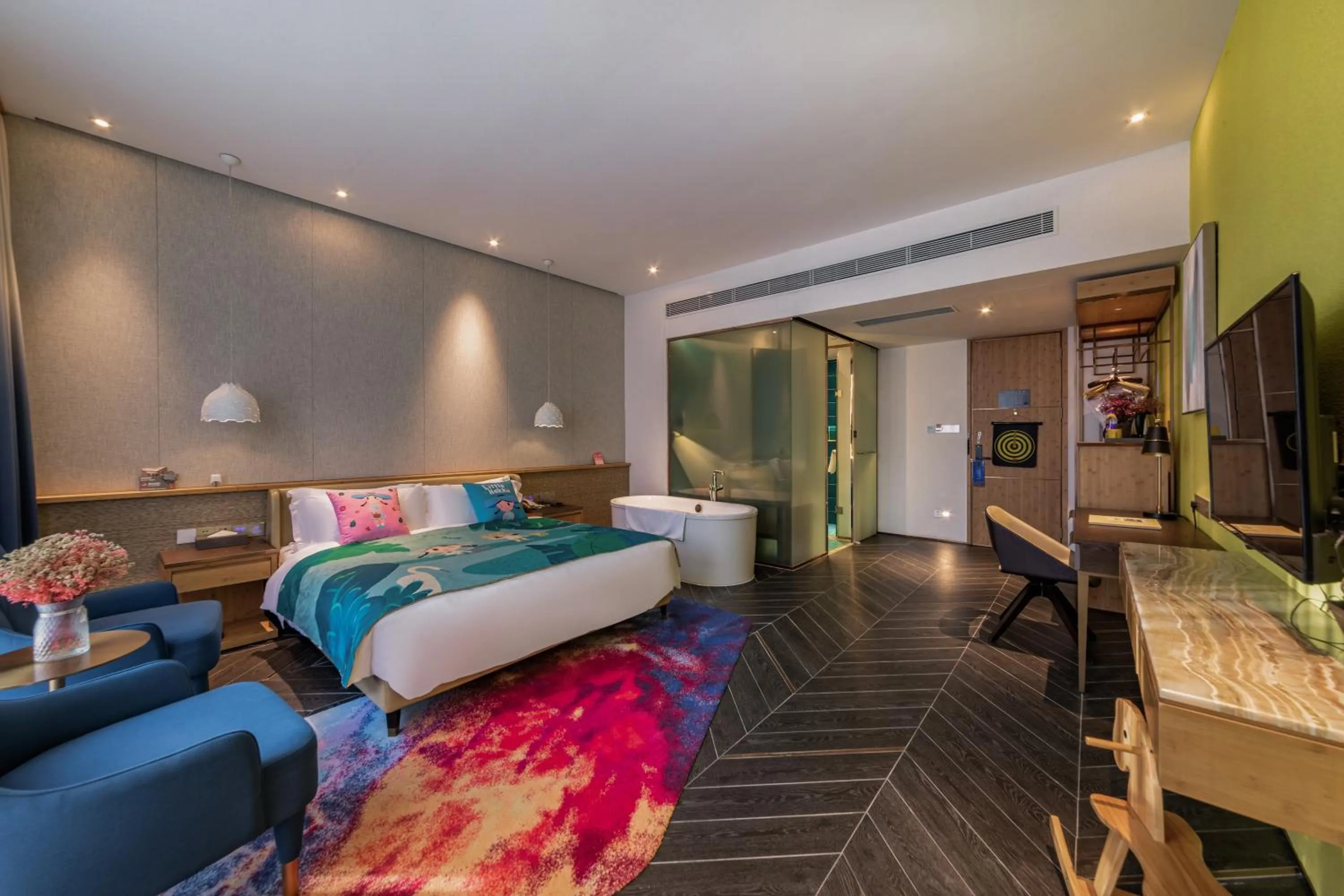 Bed in Nanxianglou Art Hotel