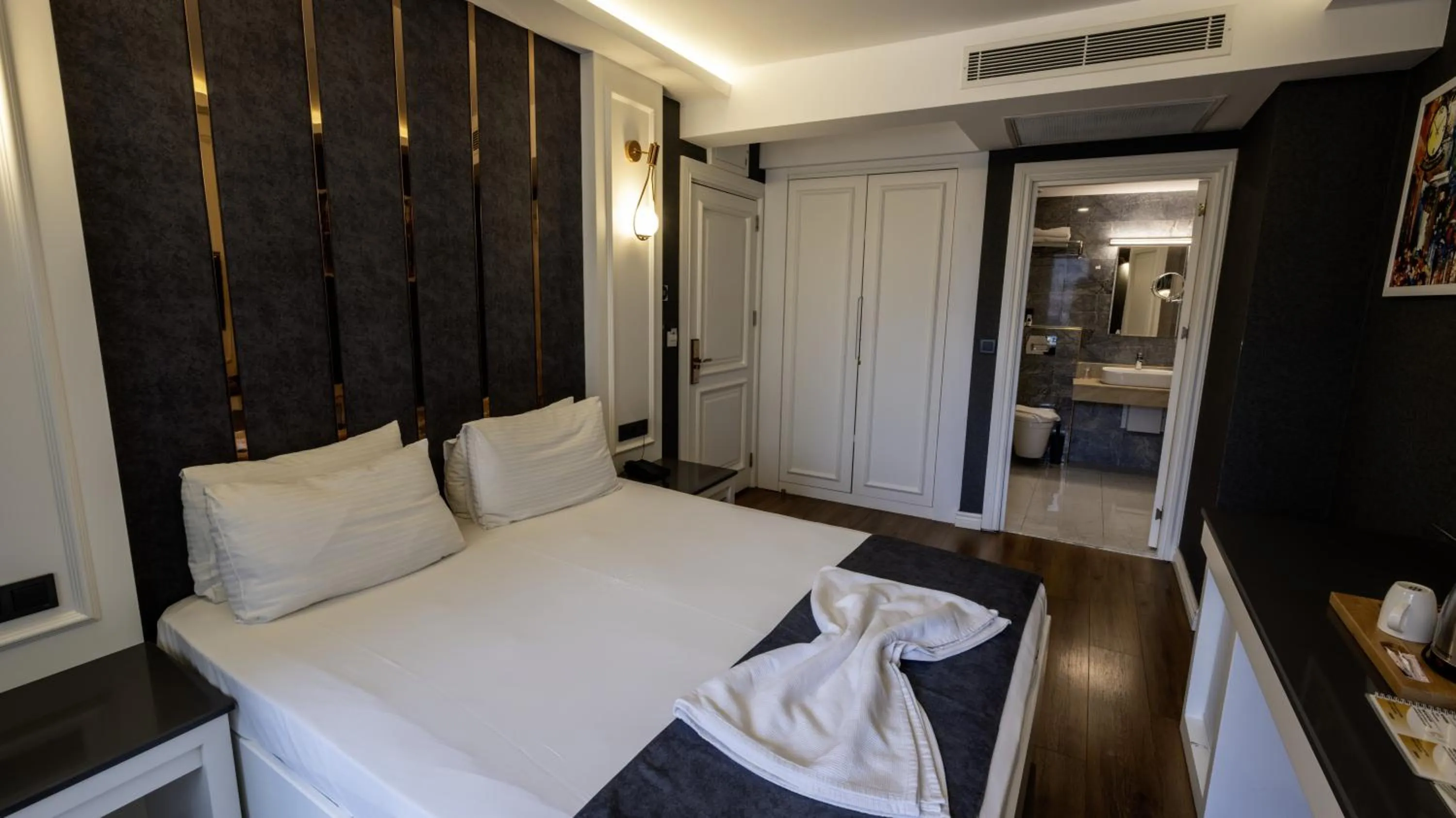 Bed in Mai İnci Otel