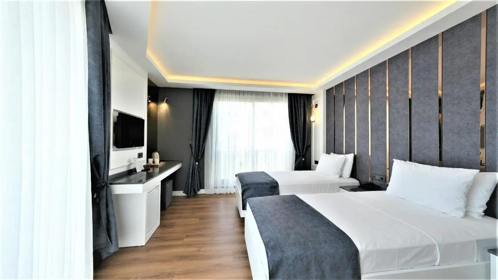 Photo of the whole room, Bed in Mai İnci Otel Photo of the whole room, Bed in Mai İnci Otel
