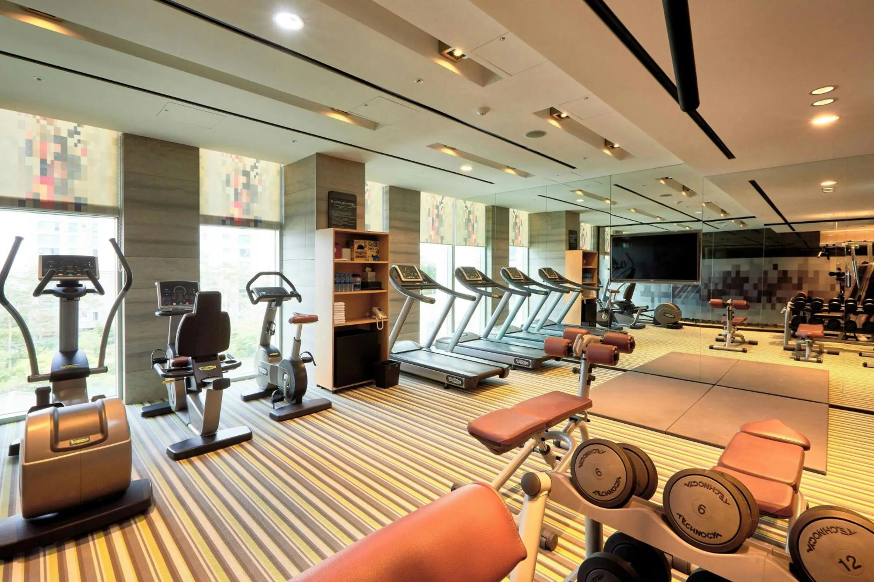 Fitness centre/facilities in Aloft Seoul Gangnam