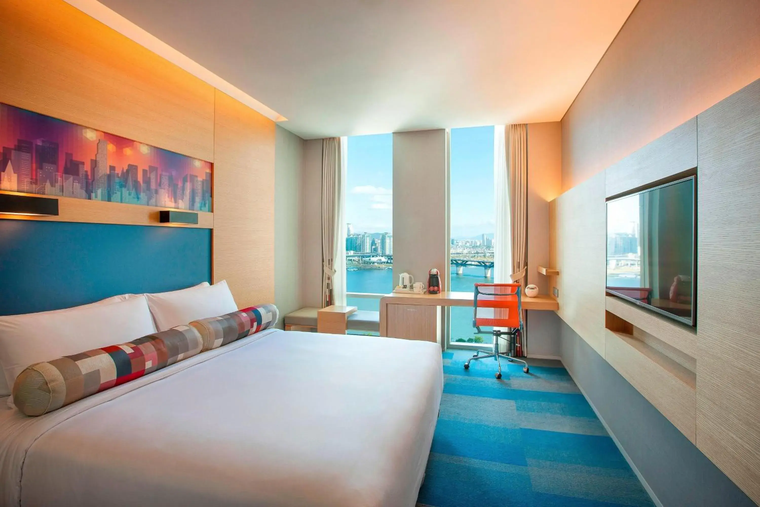 Chic River, Guest room, 1 King, River view in Aloft Seoul Gangnam Chic River, Guest room, 1 King, River view in Aloft Seoul Gangnam