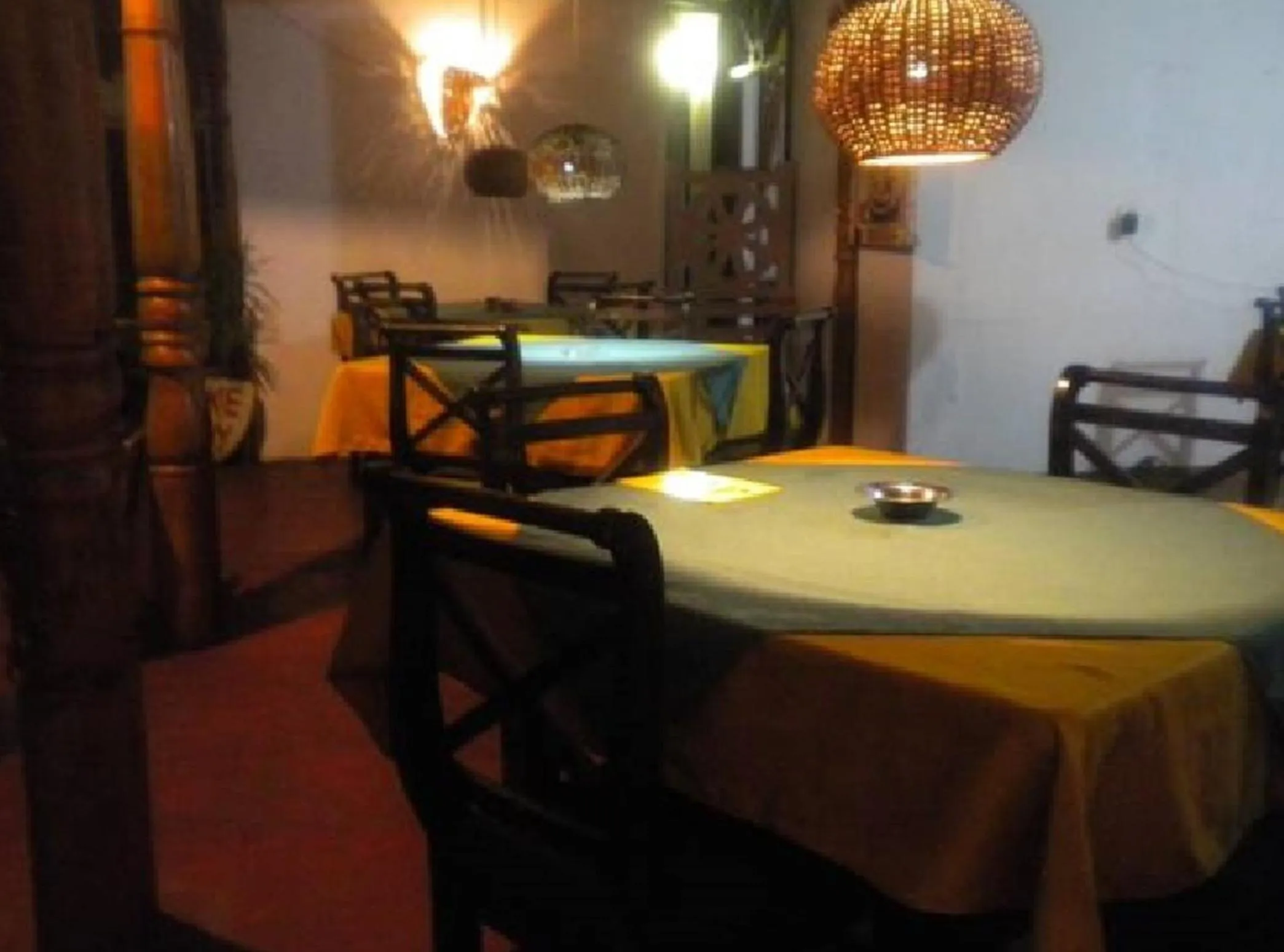 Restaurant/places to eat in Casalanka Hotel