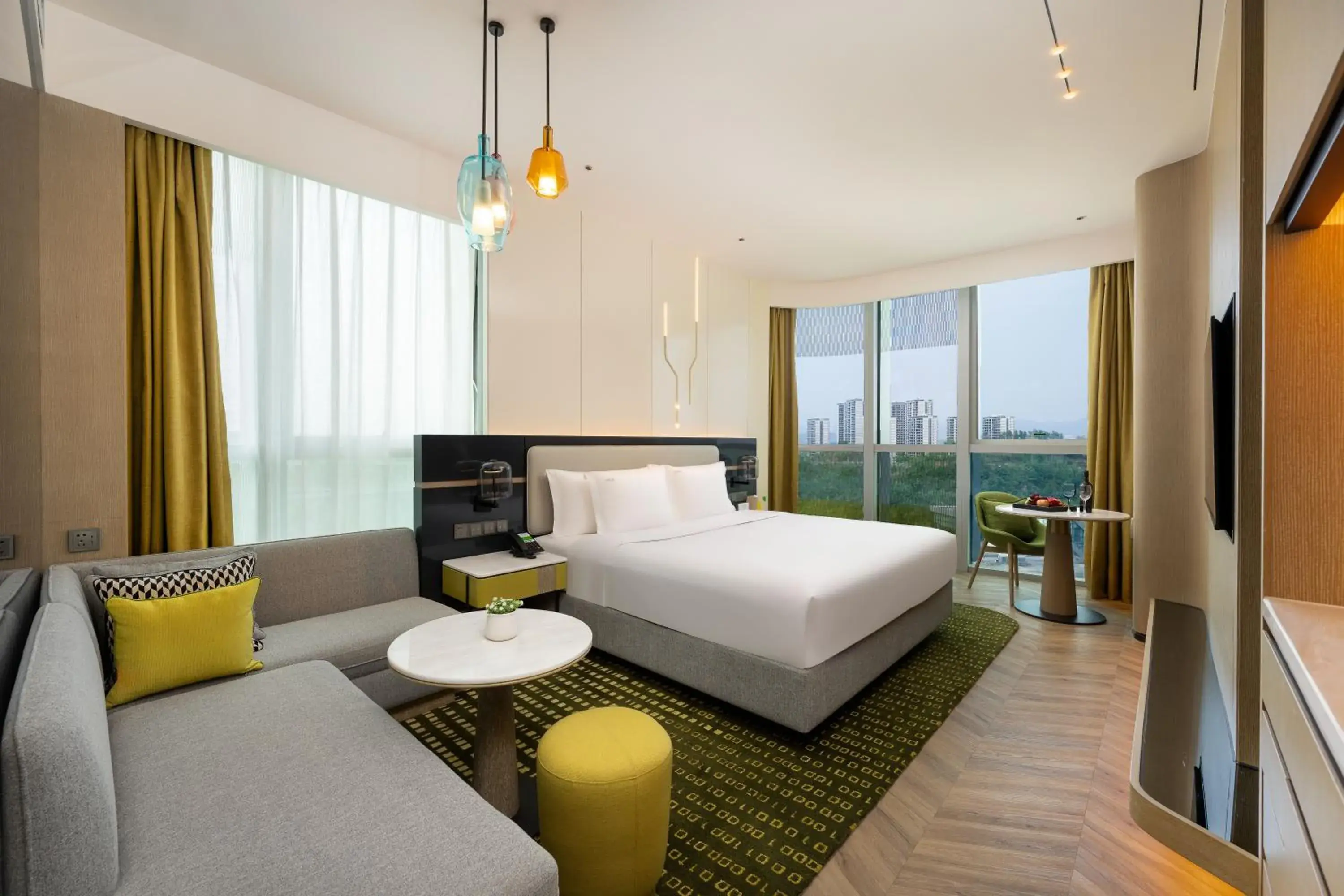 Property building, Bed in Holiday Inn Chongqing Data Valley by IHG Property building, Bed in Holiday Inn Chongqing Data Valley by IHG