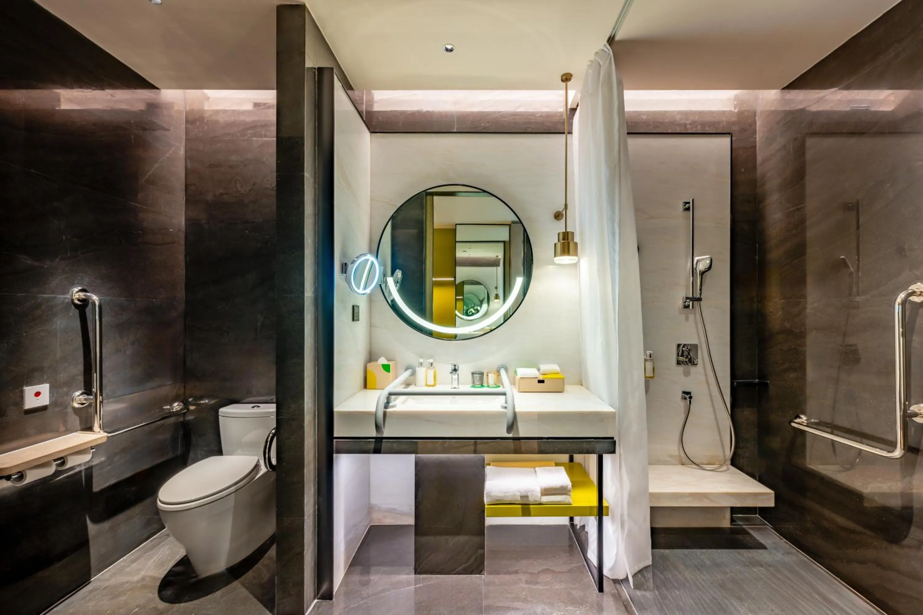 Property building in Holiday Inn Chongqing Data Valley by IHG