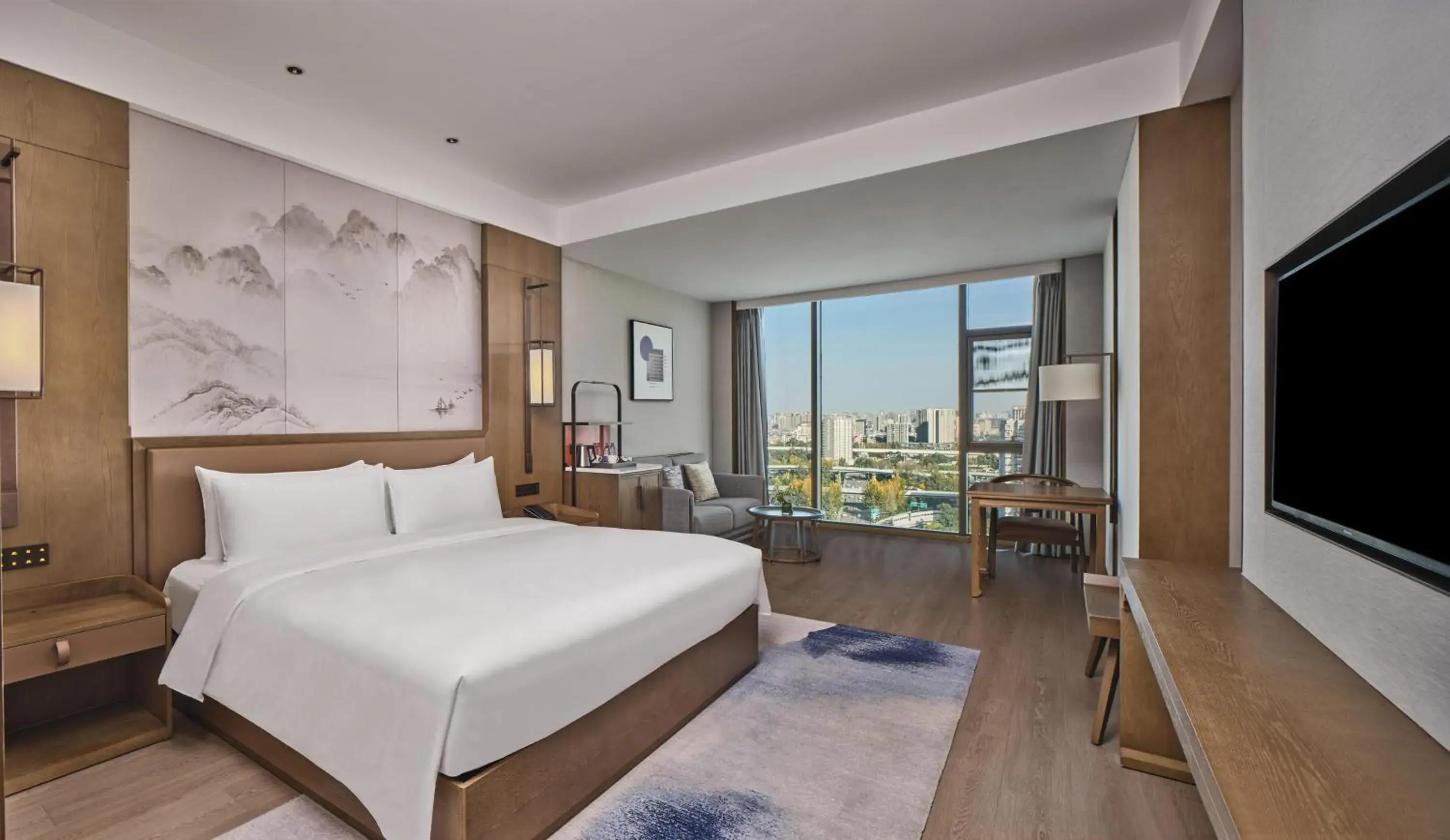 Bed in Crowne Plaza Chengdu Wuhou by IHG Bed in Crowne Plaza Chengdu Wuhou by IHG