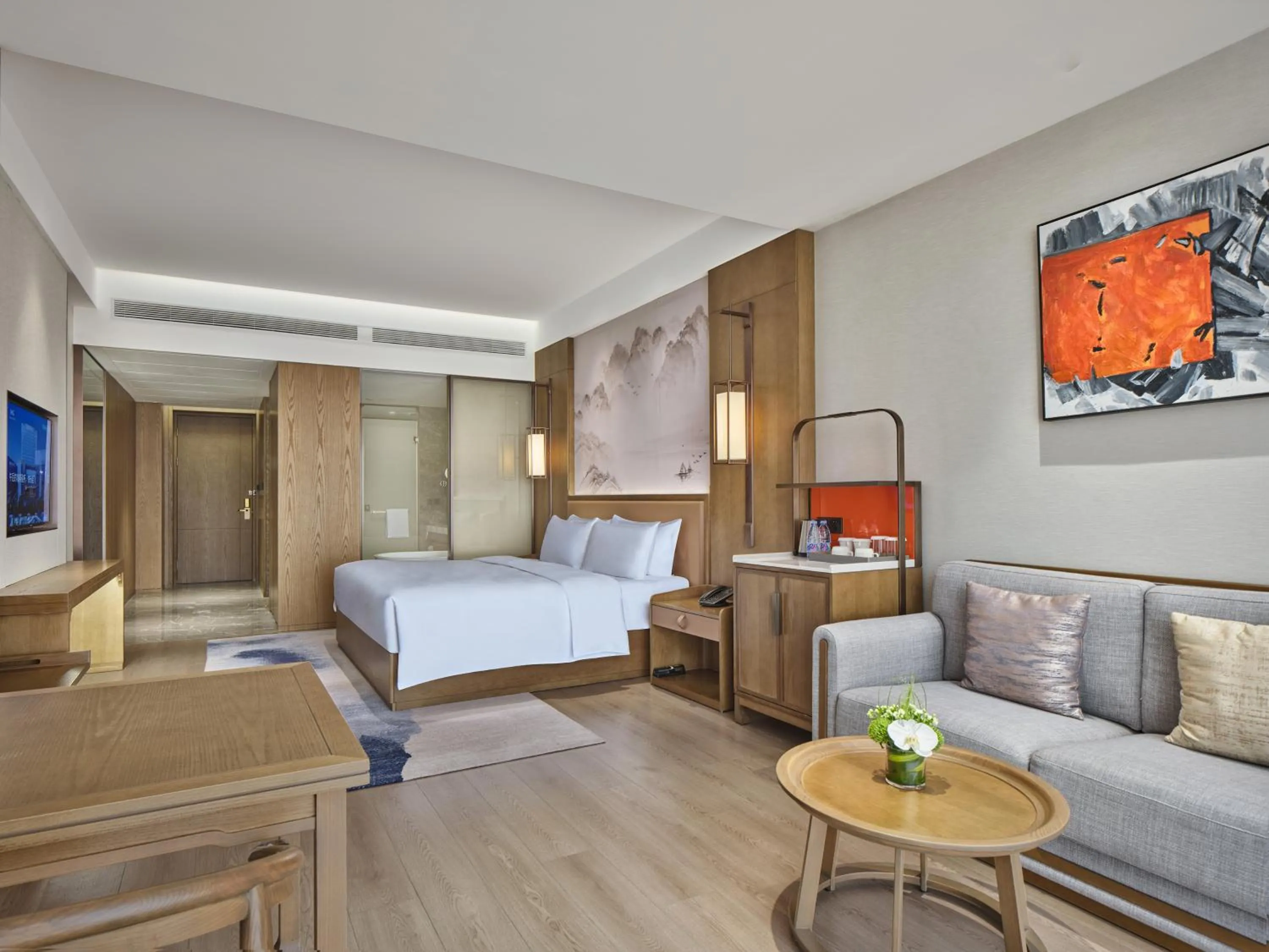 Bed in Crowne Plaza Chengdu Wuhou by IHG