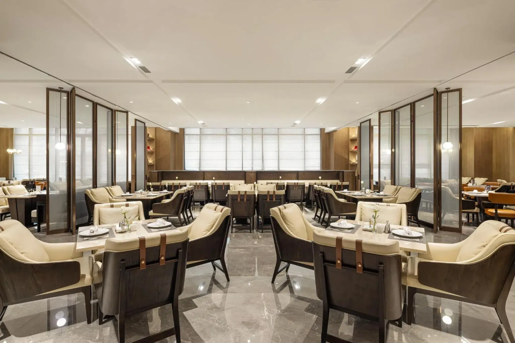 Restaurant/places to eat in Crowne Plaza Chengdu Wuhou by IHG Restaurant/places to eat in Crowne Plaza Chengdu Wuhou by IHG