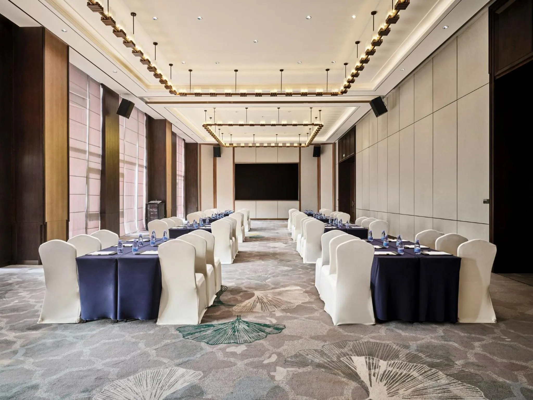 Meeting/conference room in Crowne Plaza Chengdu Wuhou by IHG