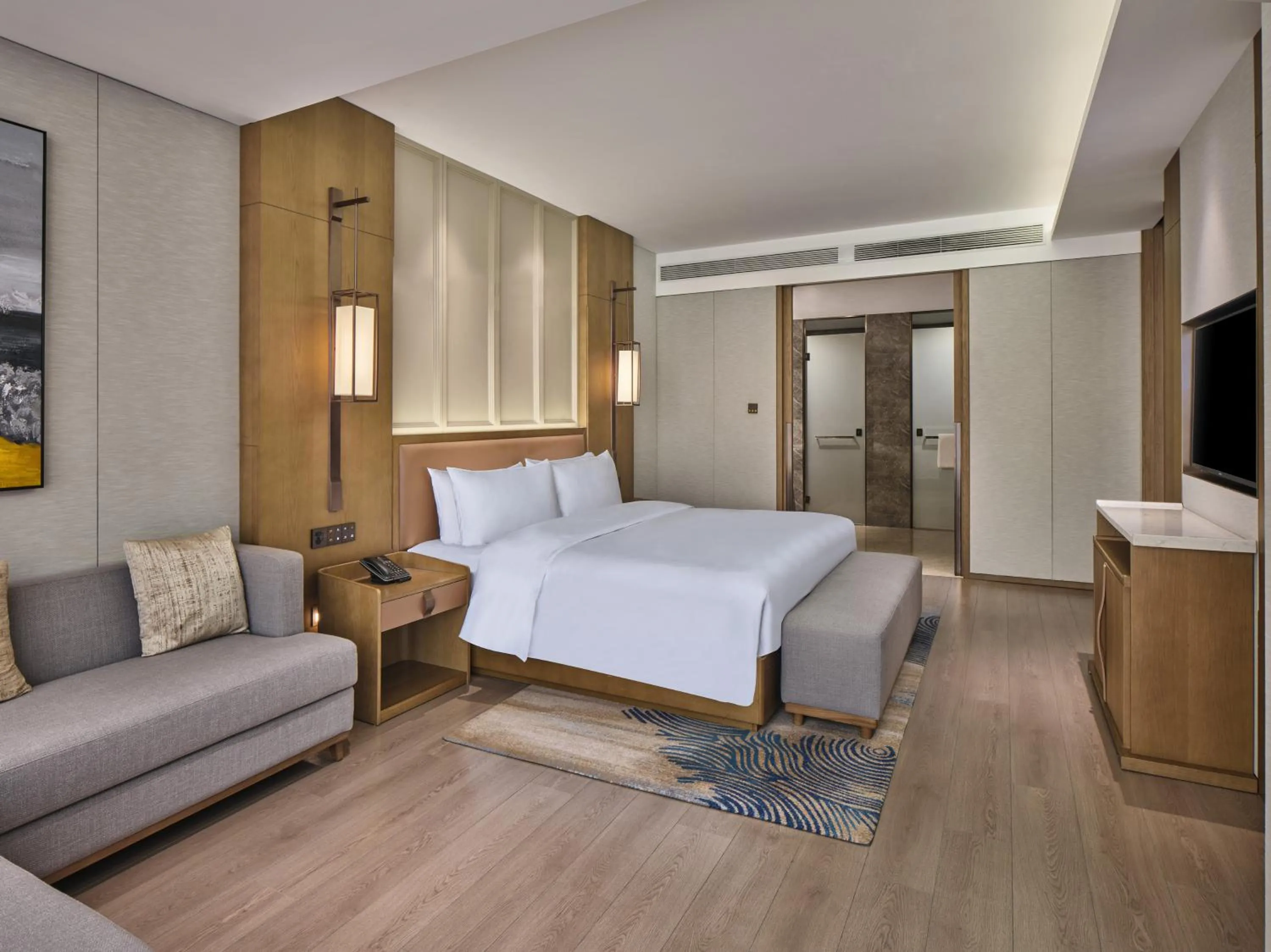 Bed in Crowne Plaza Chengdu Wuhou by IHG