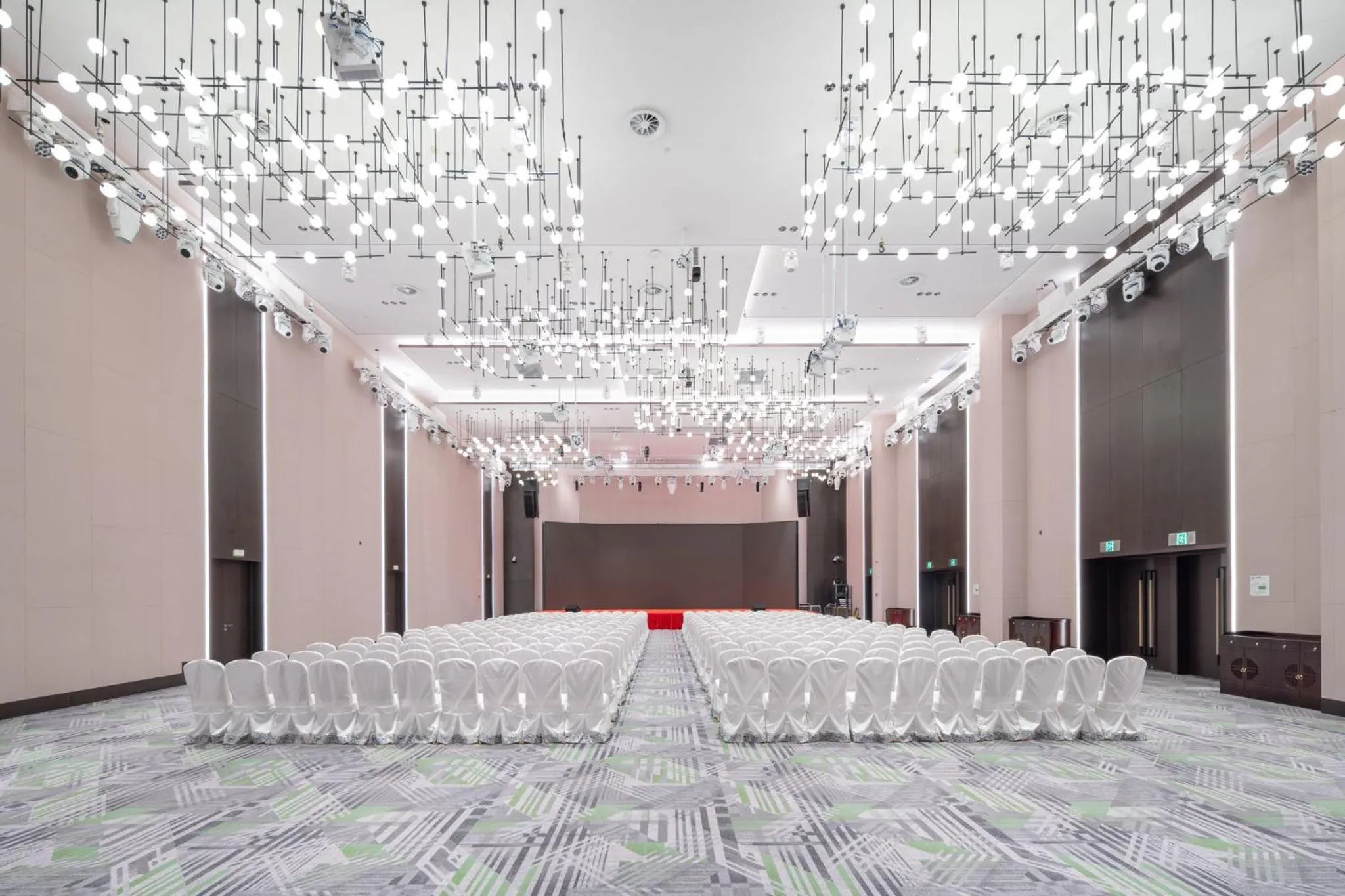 Meeting/conference room in Holiday Inn Taiyuan Sunshine by IHG