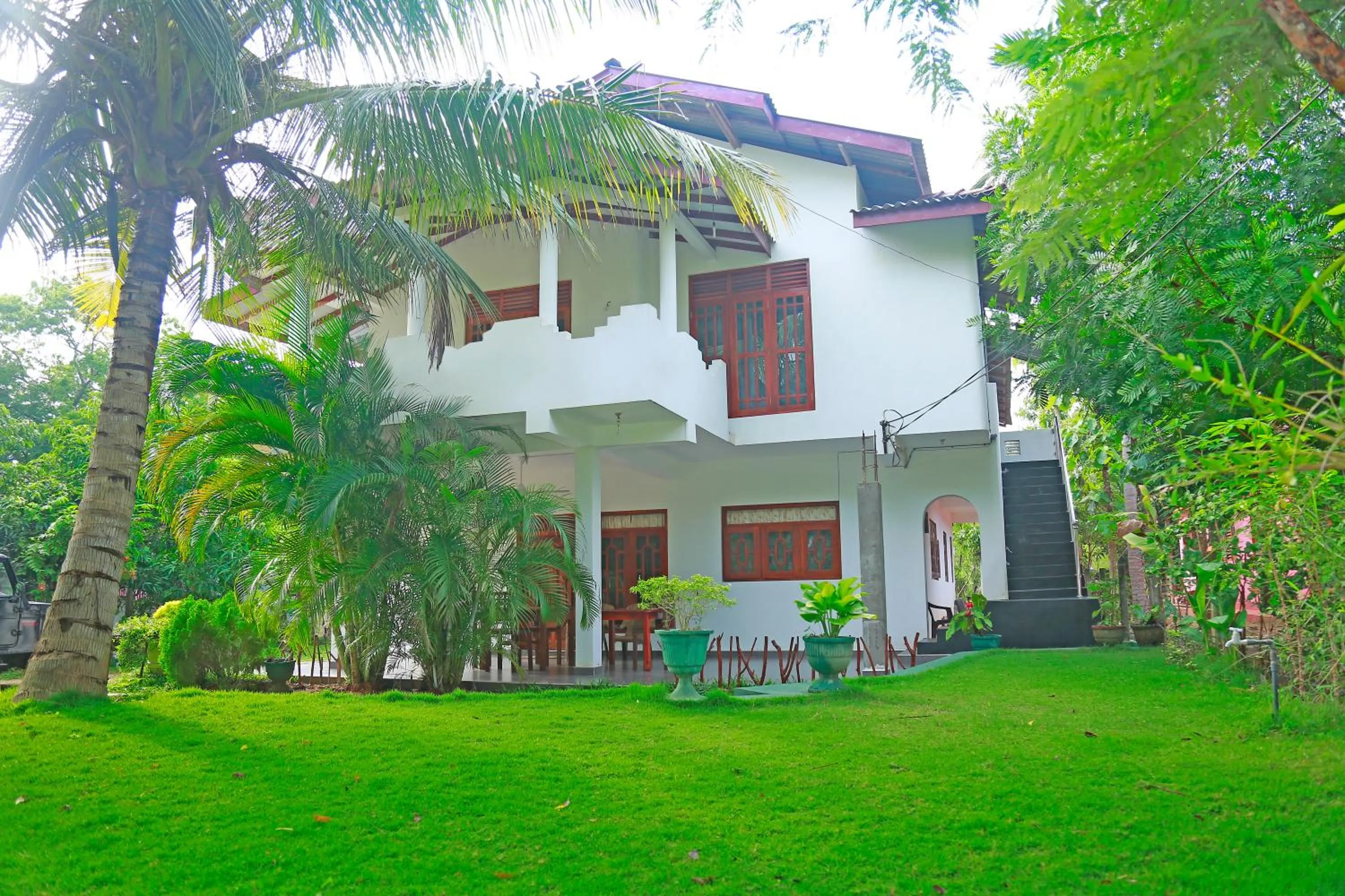 Property building in Shine Park