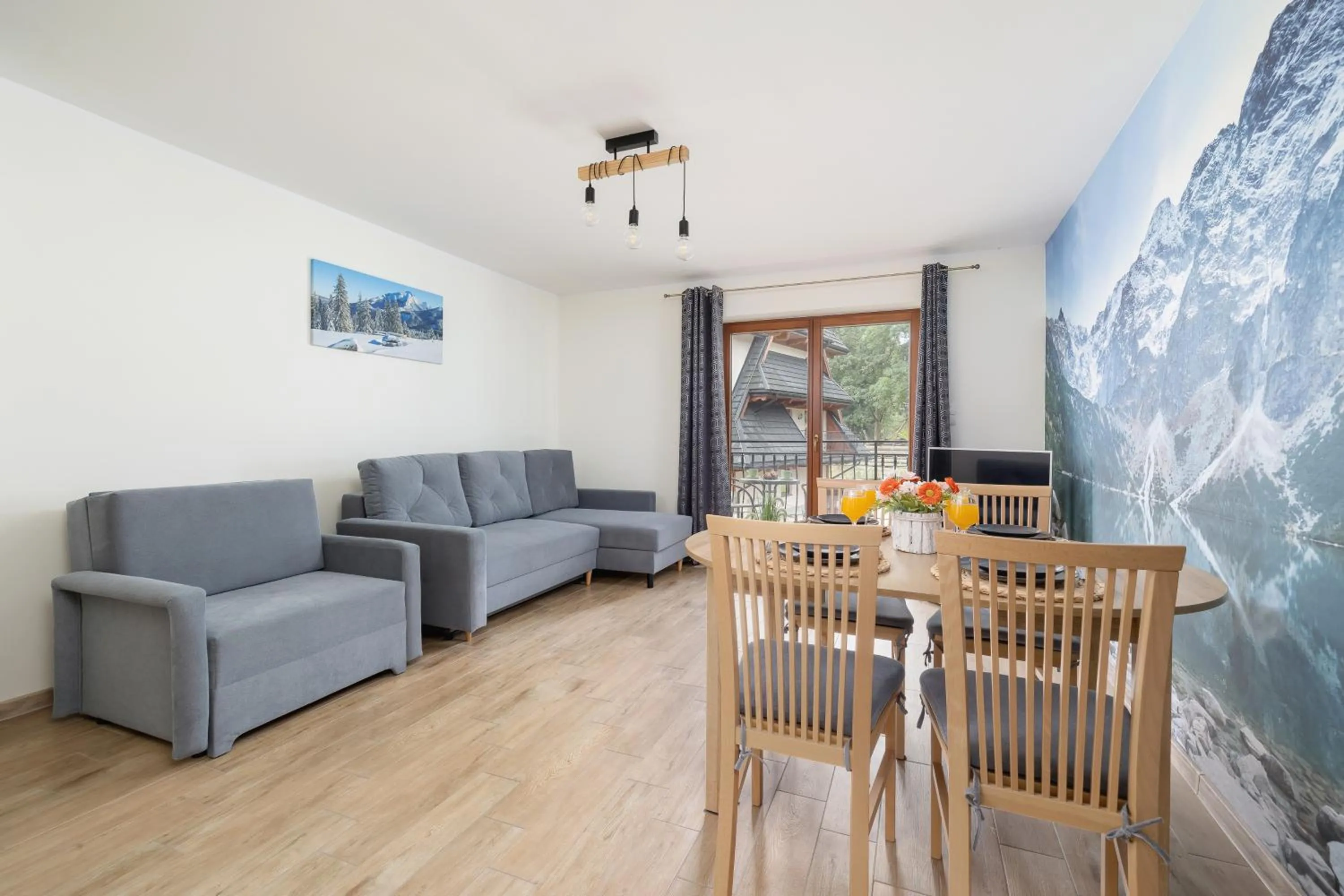 Living room in Salwatoriańska Apartments Mountain View Zakopane by Noclegi Renters