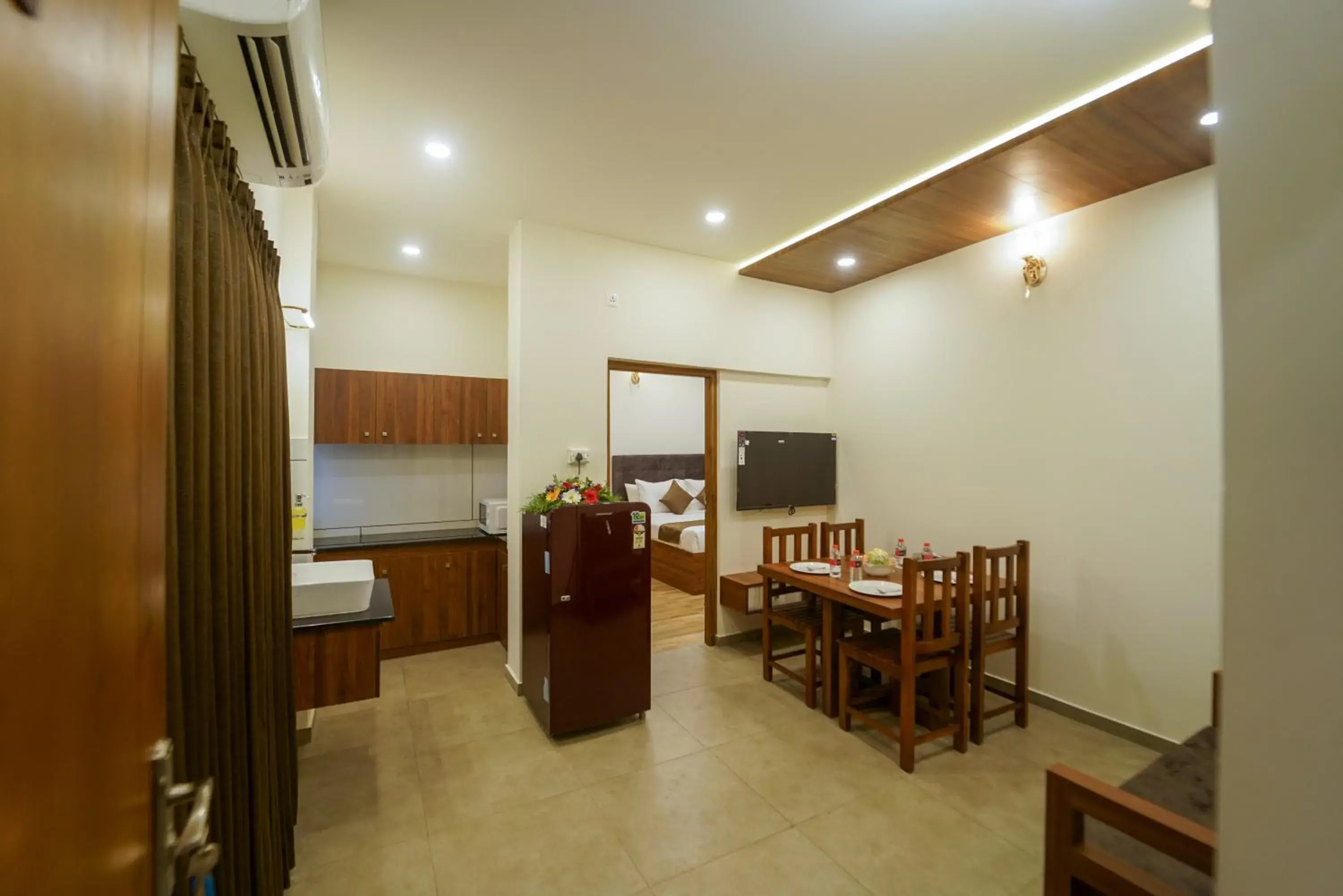 Bedroom in Grand Plaza Inn Bedroom in Grand Plaza Inn