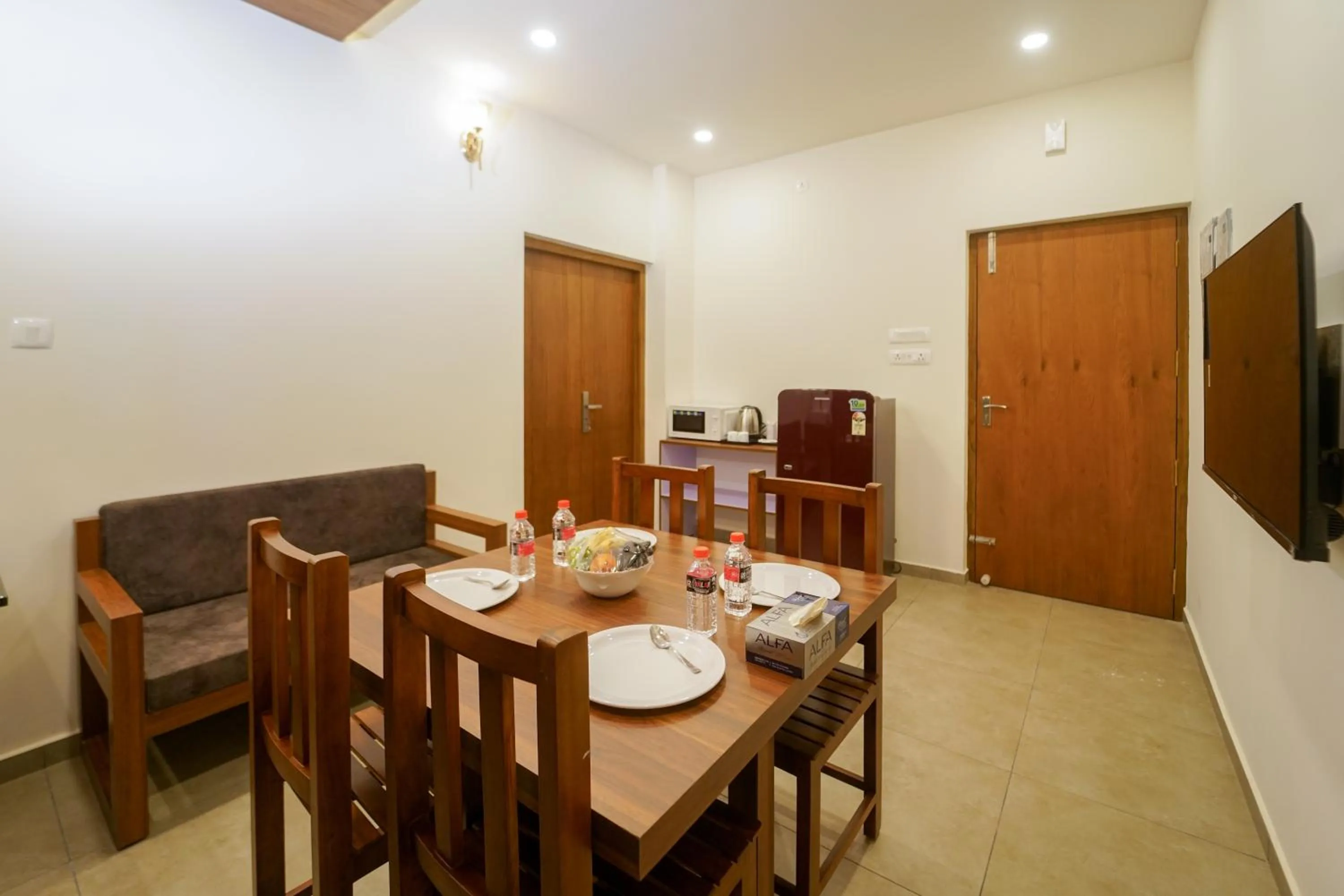 Dining area in Grand Plaza Inn