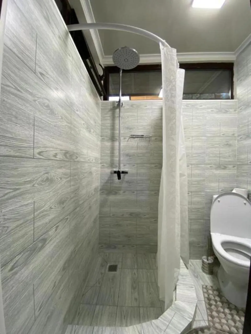 Shower in Kausar Hotel