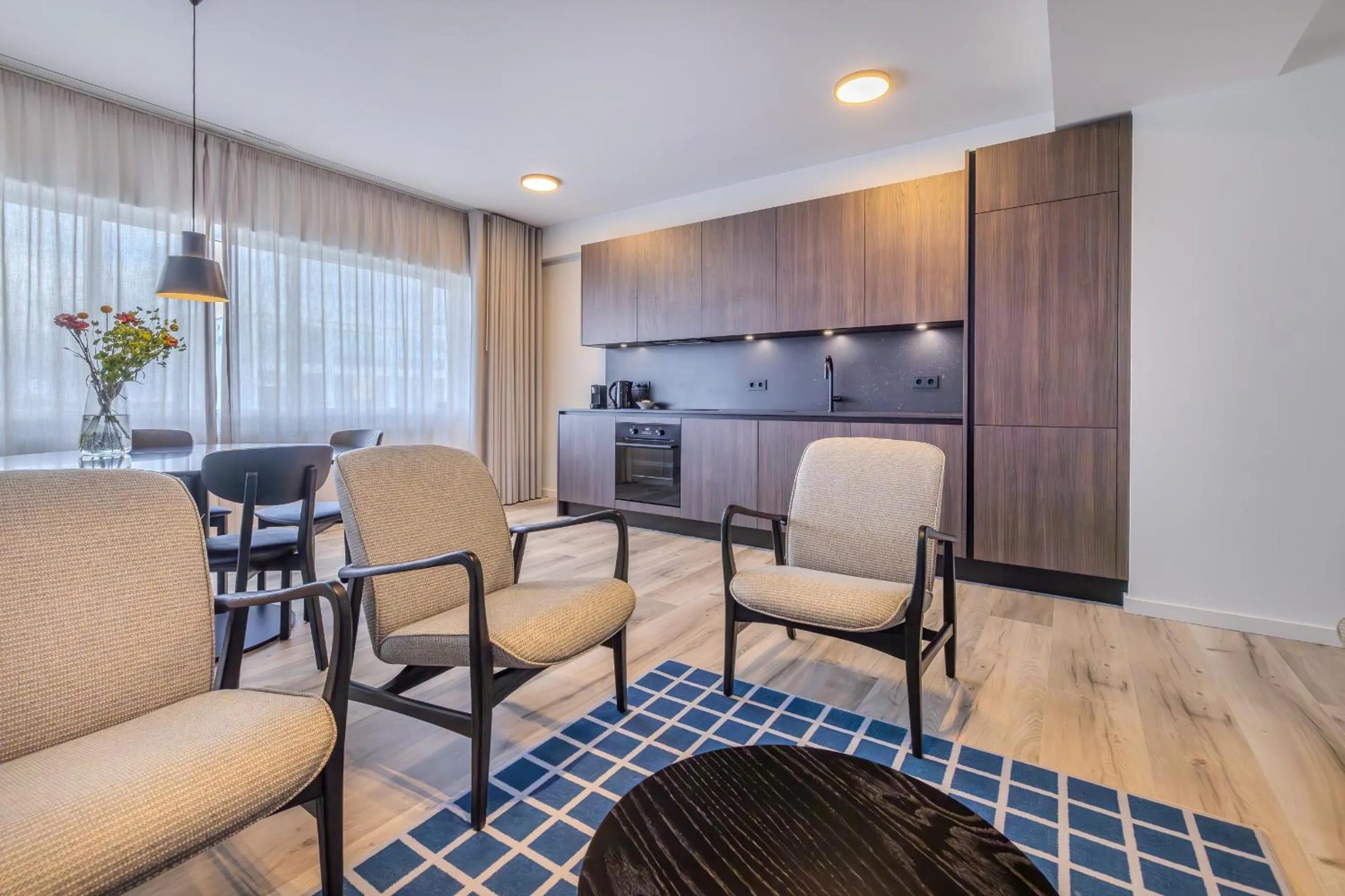 Living room in Hlemmur Suites