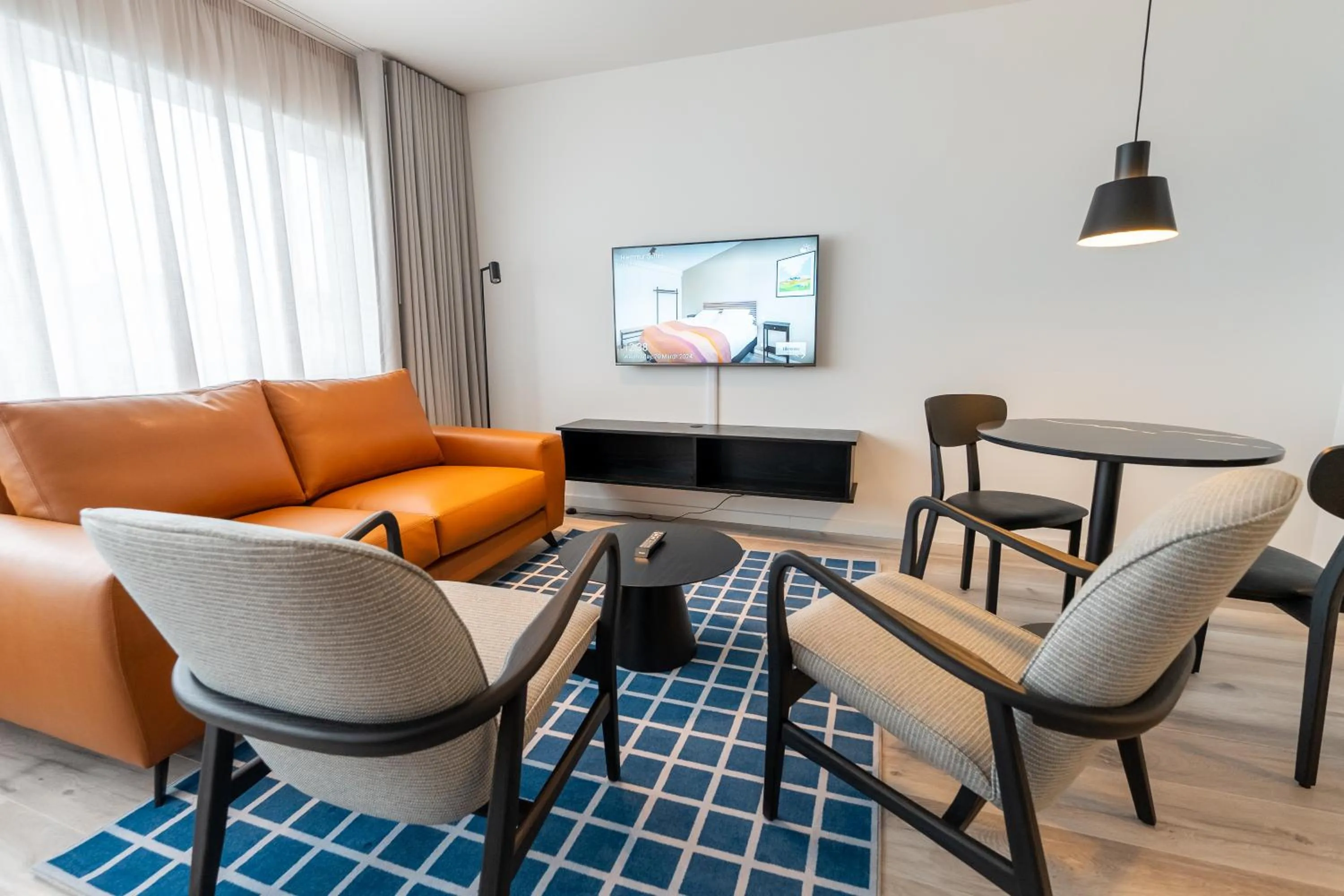 TV and multimedia in Hlemmur Suites