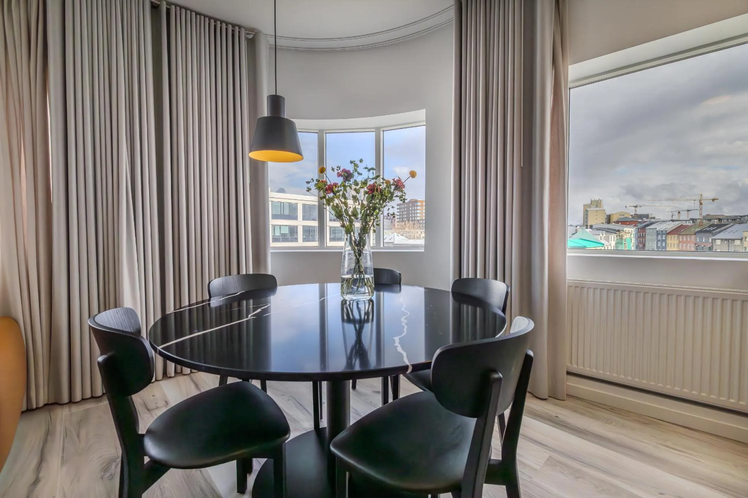 Dining area in Hlemmur Suites