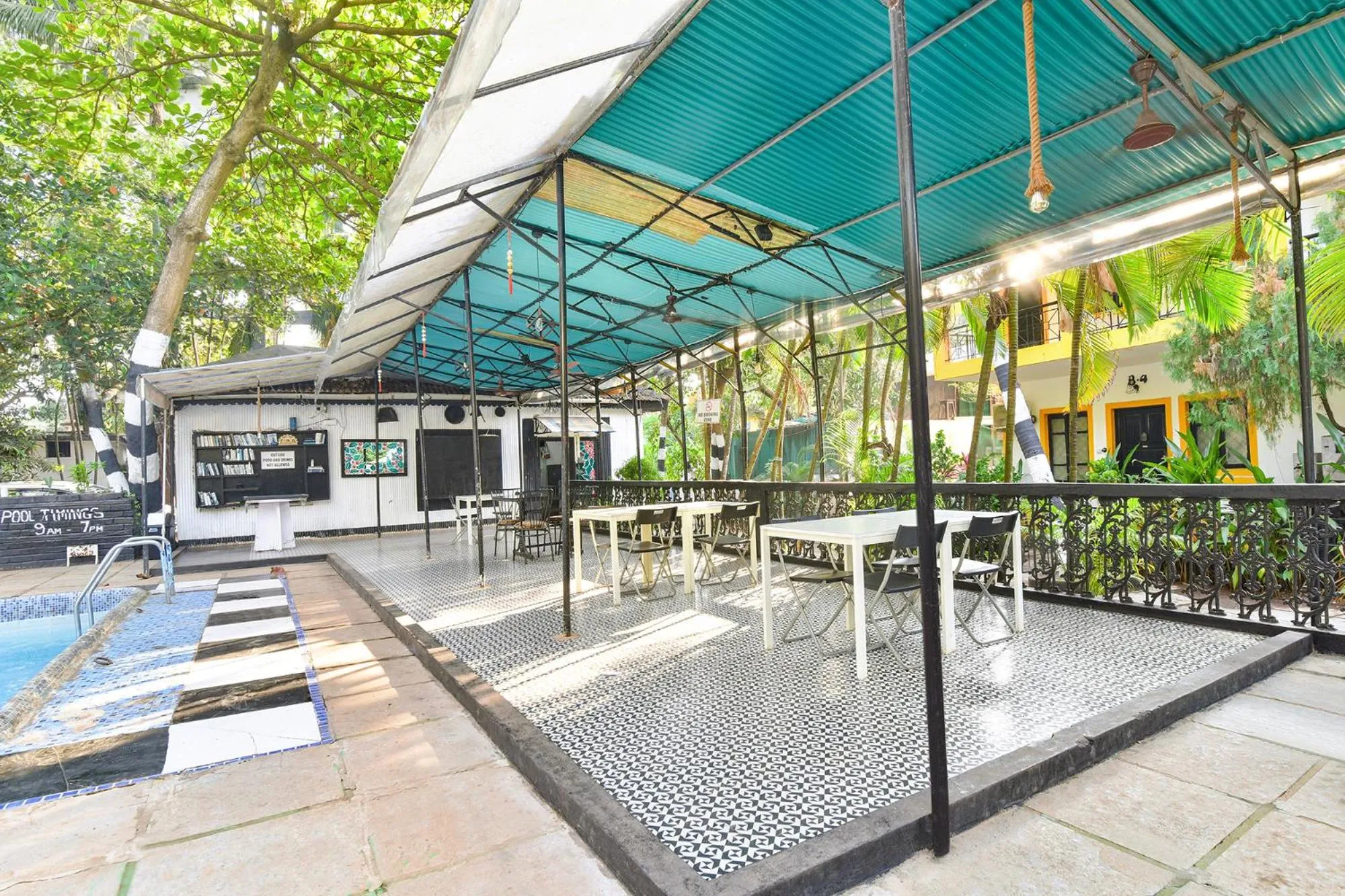 Restaurant/places to eat in Ondas Do Mar Beach Resort Phase 1